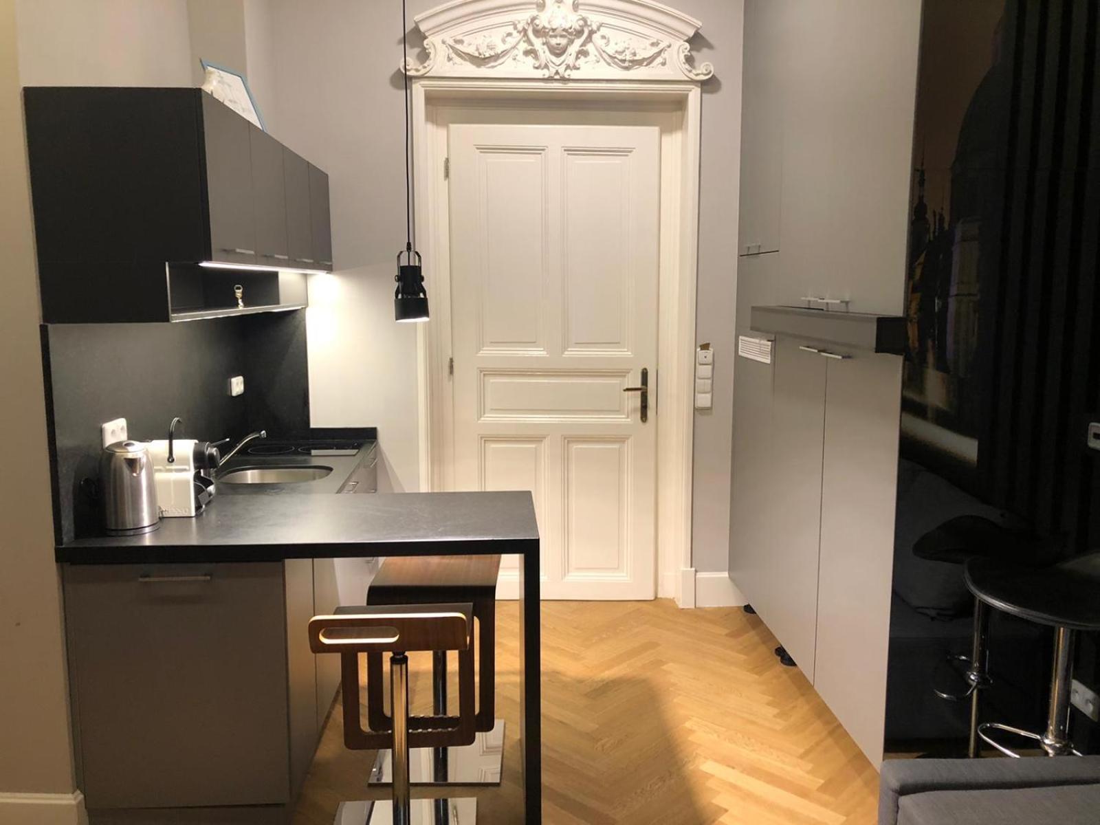Holec Apartments