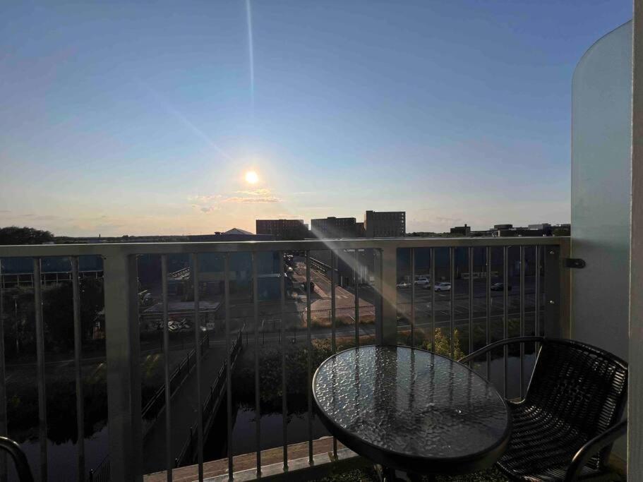 Lincoln View Sleeps 4 Balcony Self check-in view 4