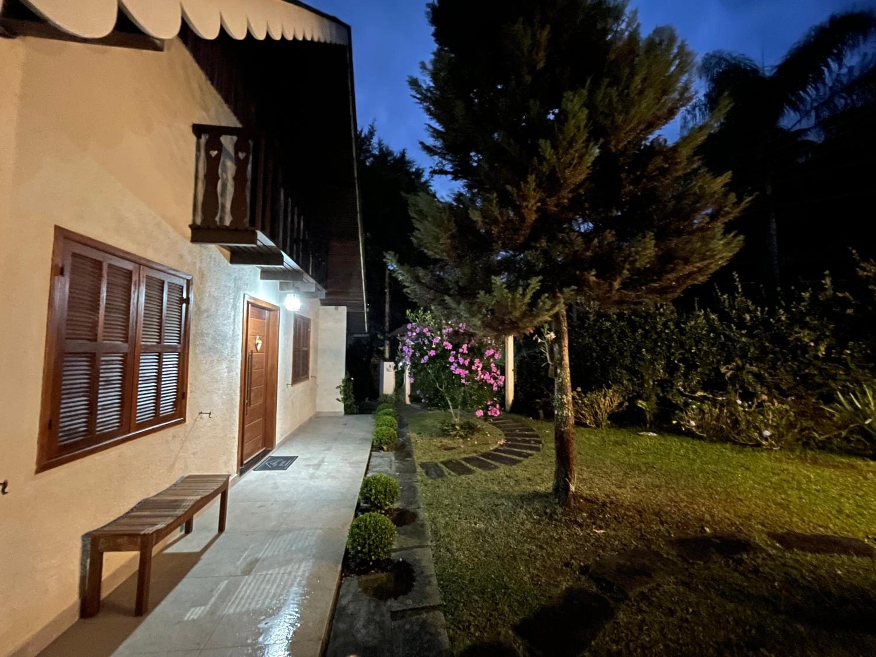 Confortável Chalet na Serra proximo ao Centro