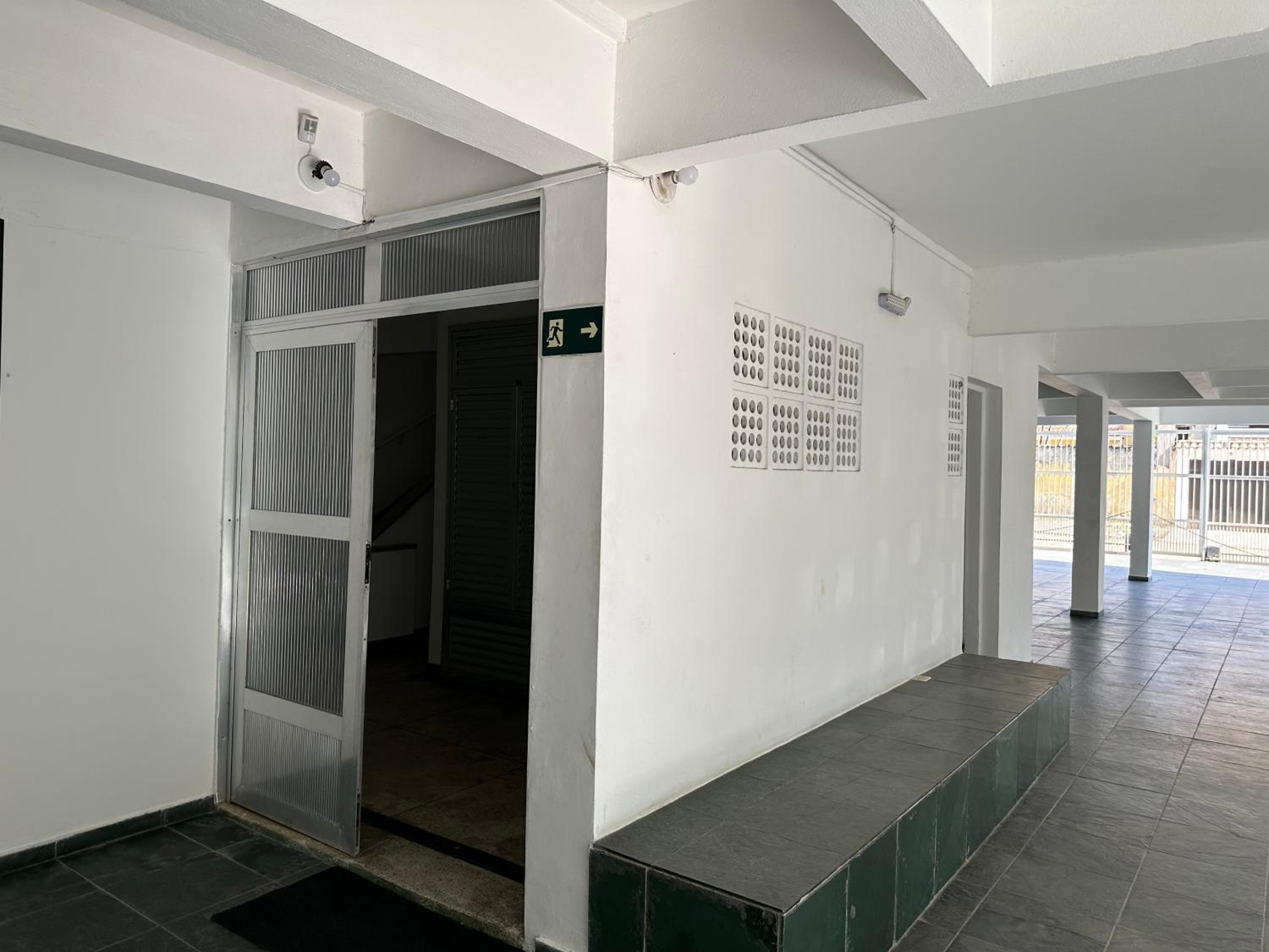 Apartamento uma quadra do mar- Praia da Enseada - melhor do Guarujá