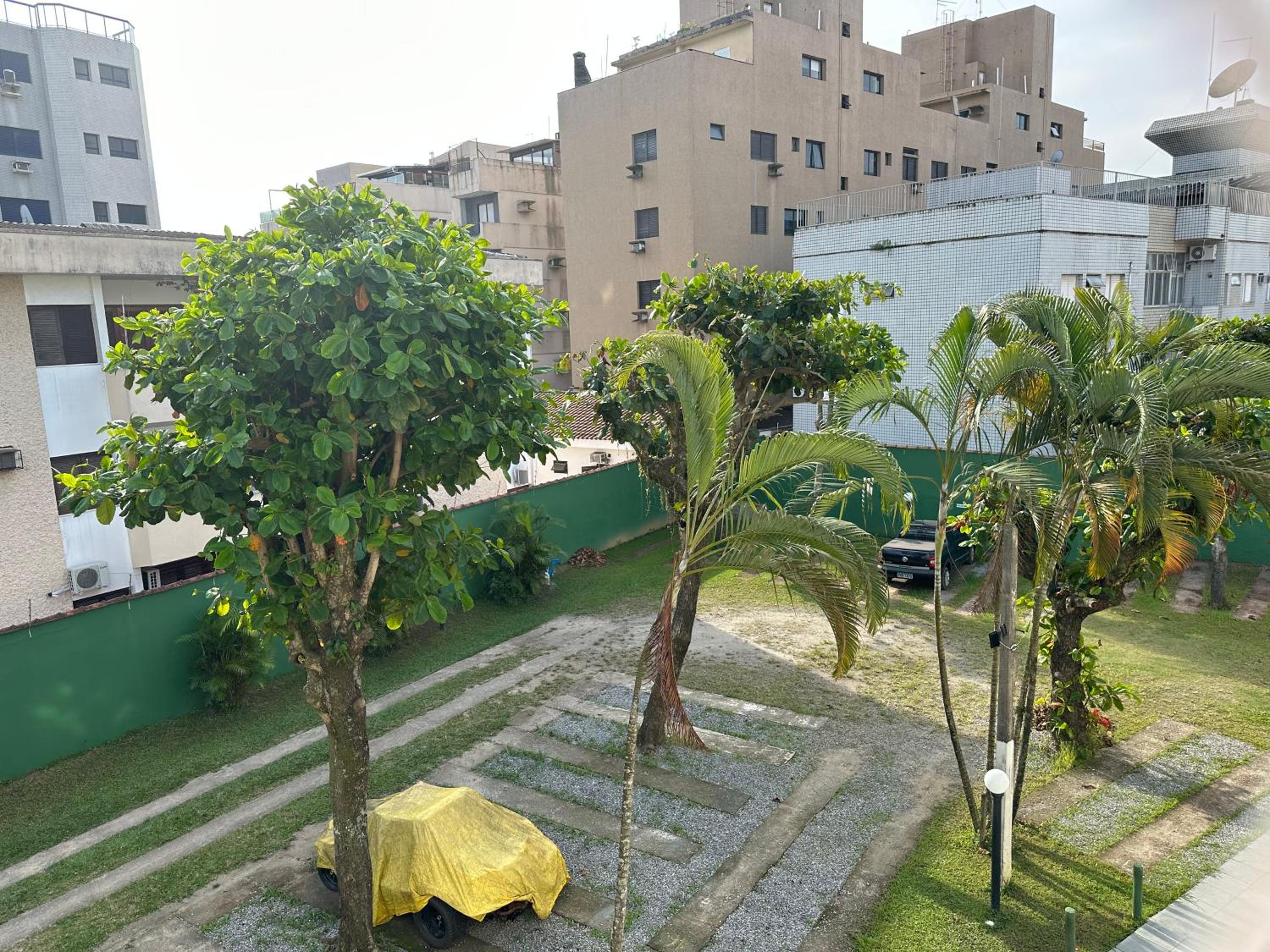 Apartamento uma quadra do mar- Praia da Enseada - melhor do Guarujá