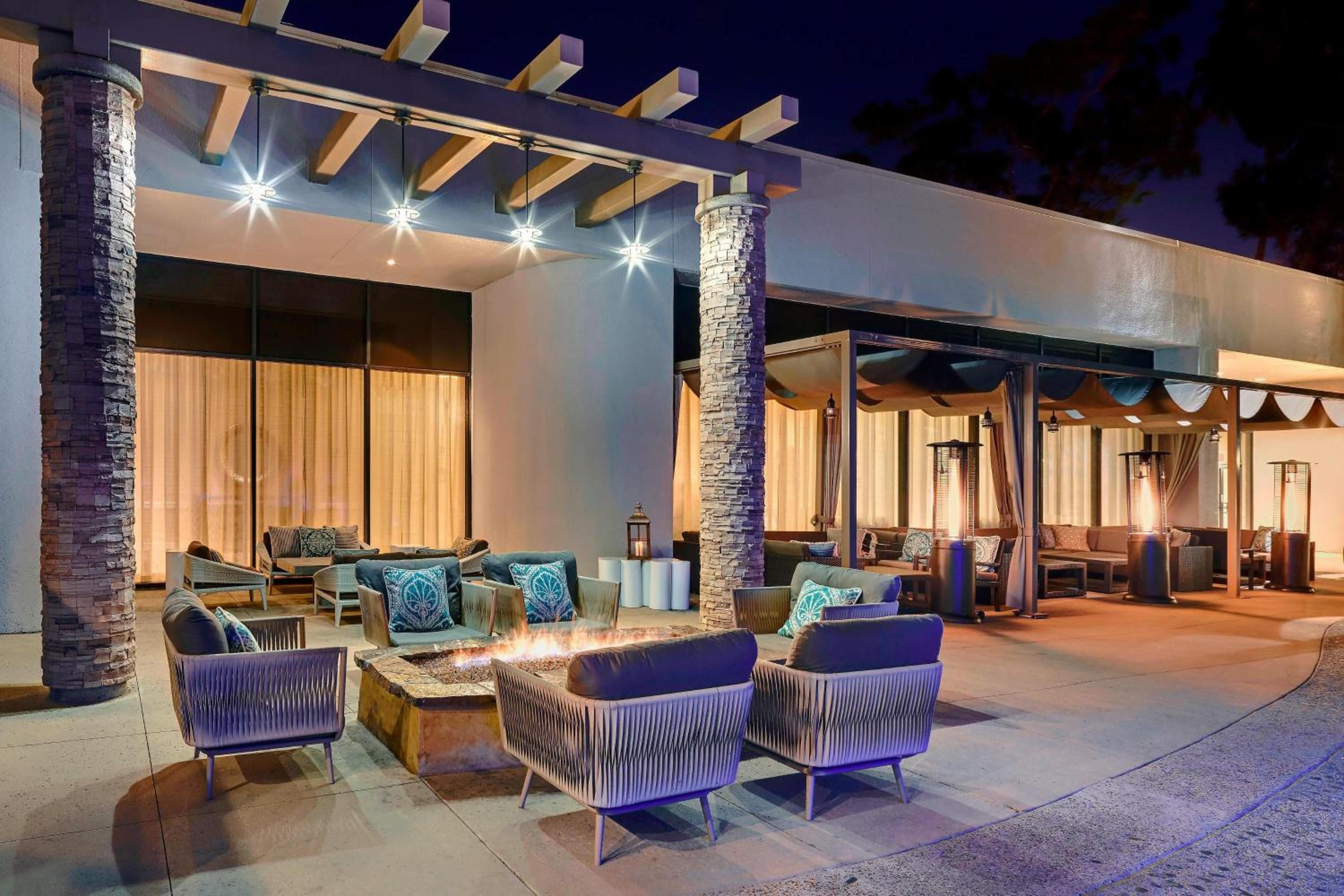 Torrance Marriott Redondo Beach - Property Image 2