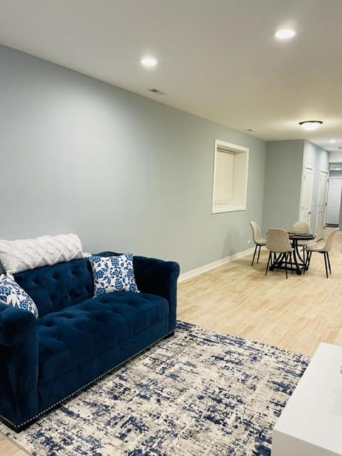 Oak Park Oasis view 5