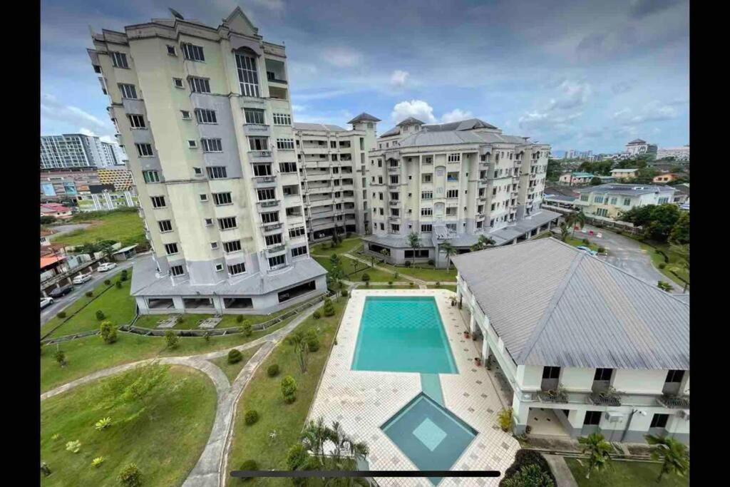 Floridale Mickey Condo In Kuching photo 5