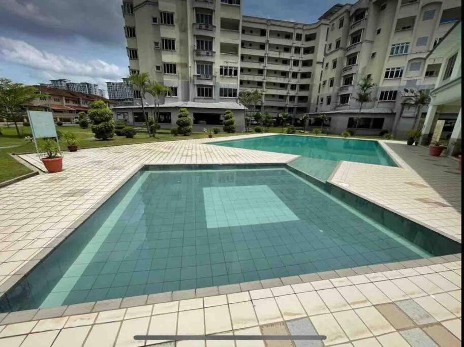 Floridale Mickey Condo In Kuching photo 7