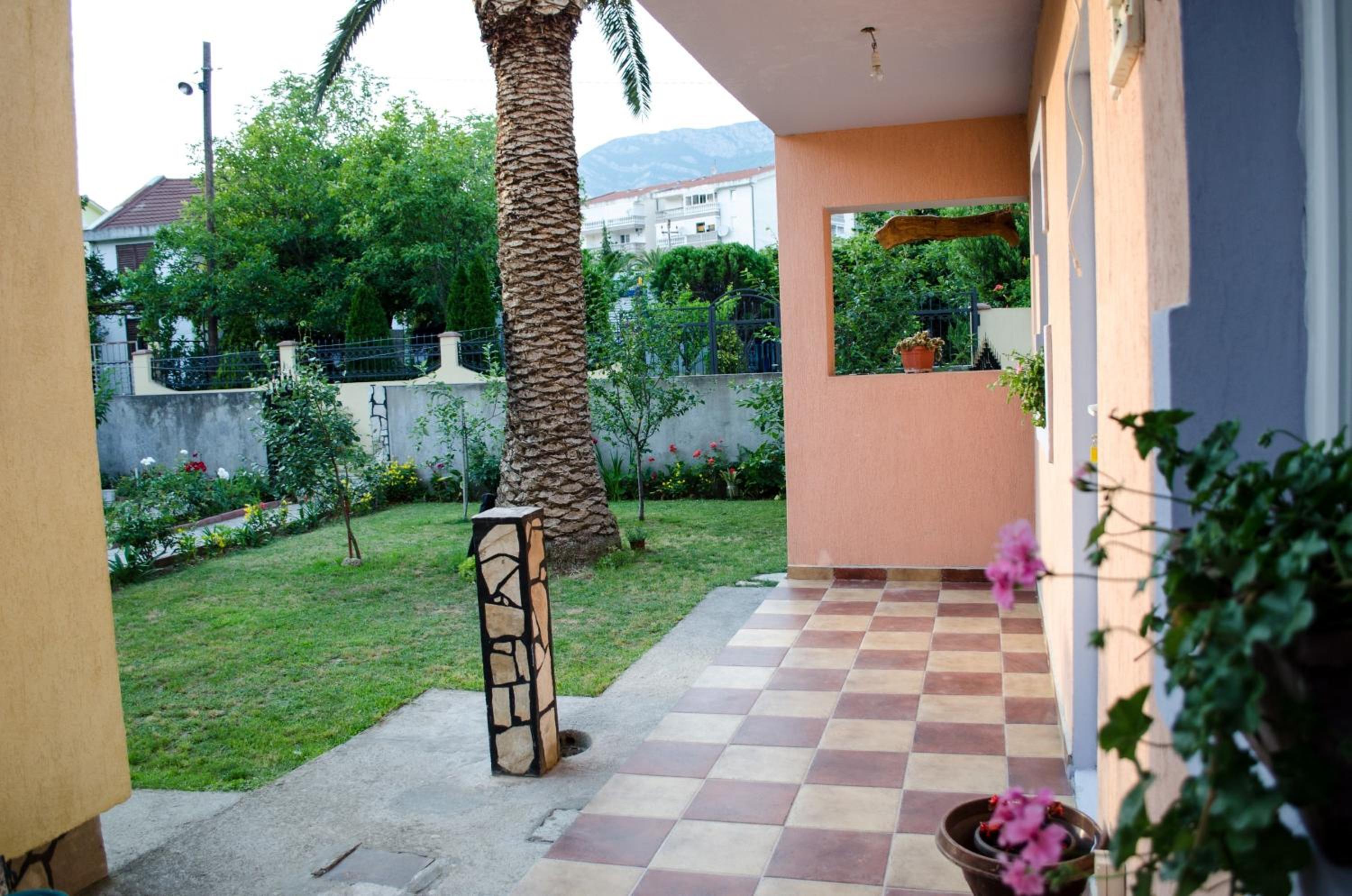 Apartments Lazarević Sutomore