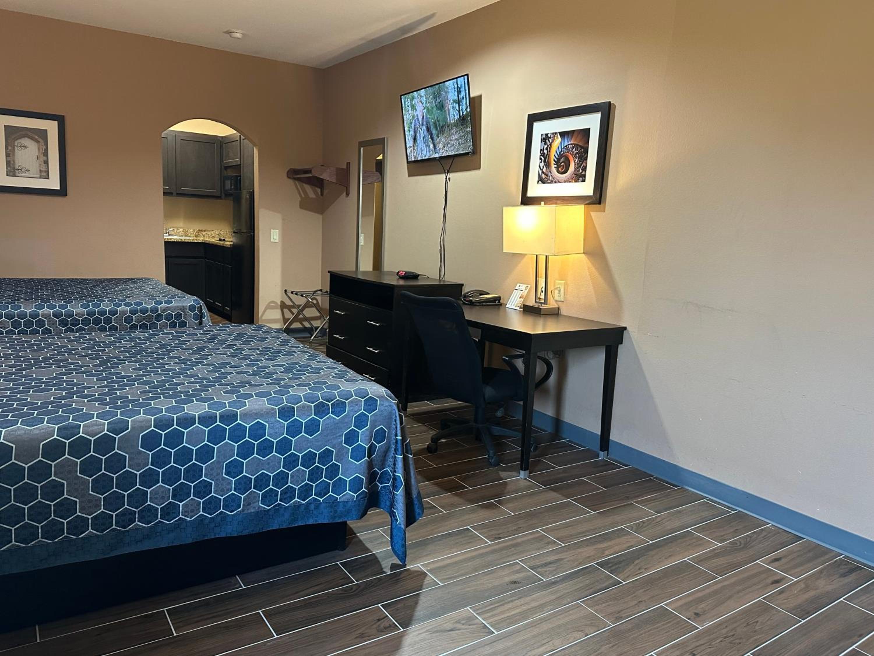 Executive Inn & Suites