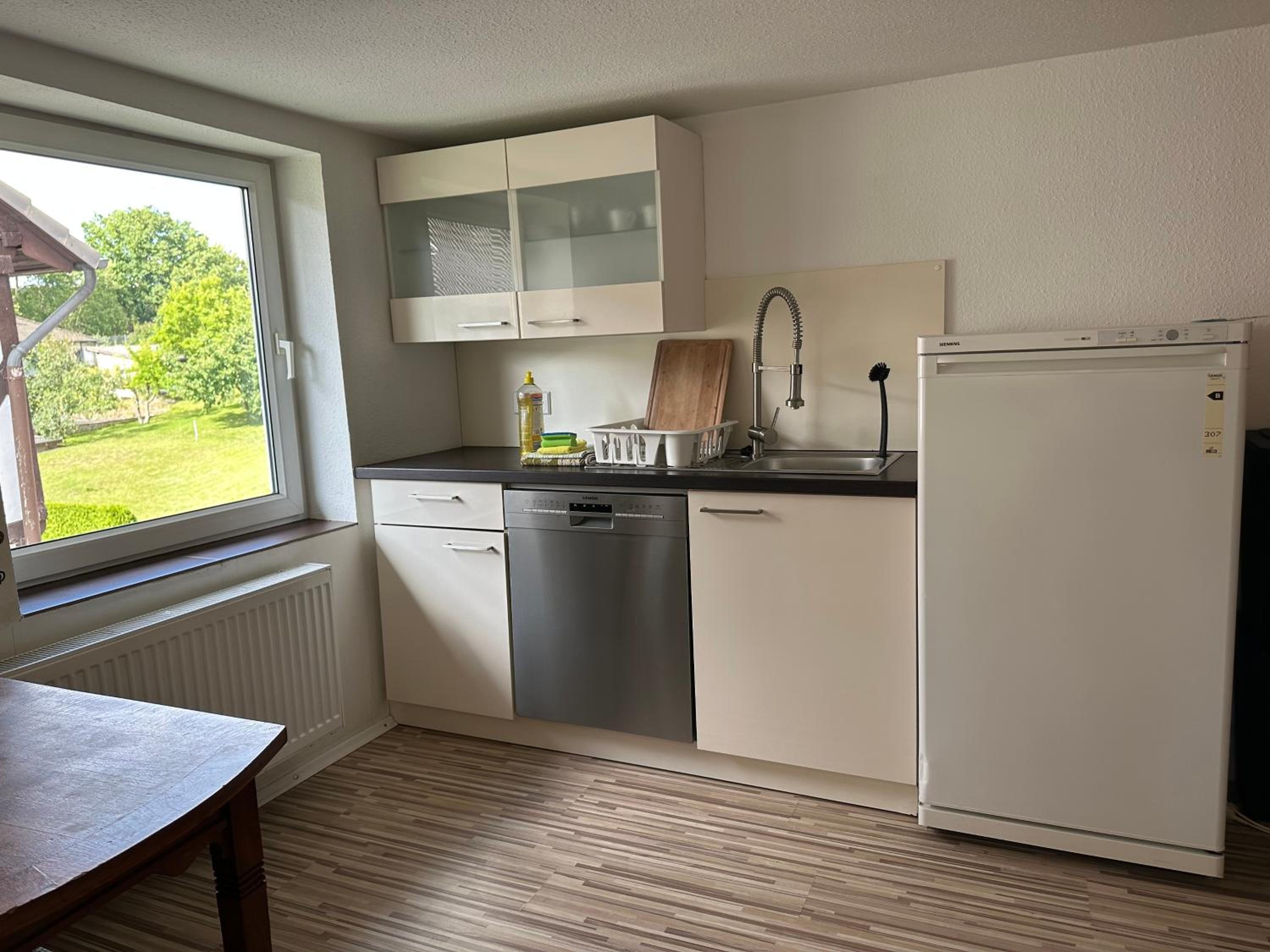 Diah's Apartment in BEUERN - fur Monteure - Property Image 9