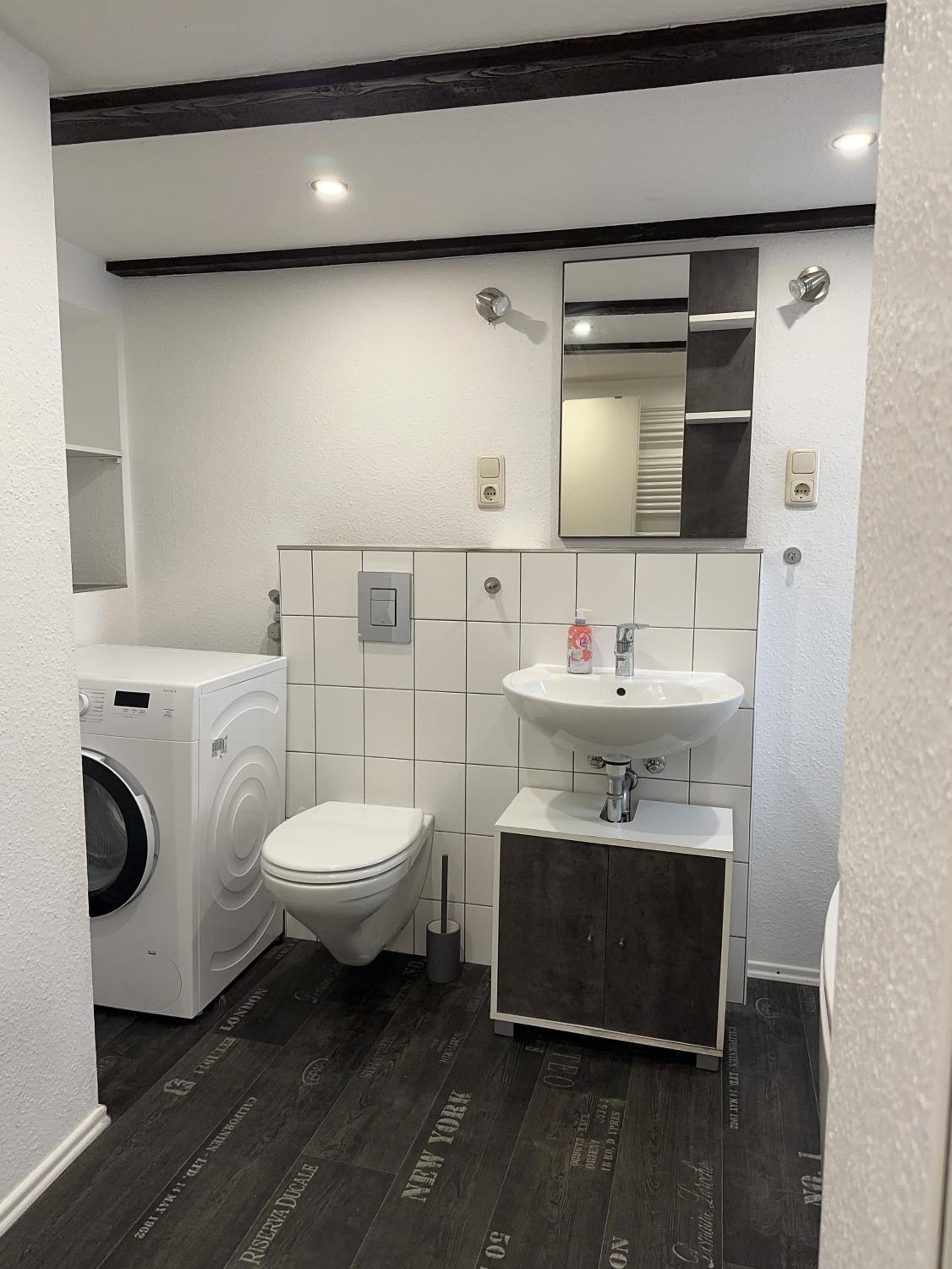 Diah's Apartment in BEUERN - fur Monteure - Property Image 10
