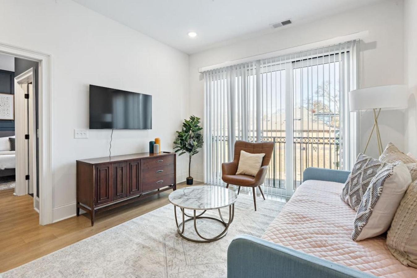 Modern East Nashville Condo 3 Miles to Downtown view 5