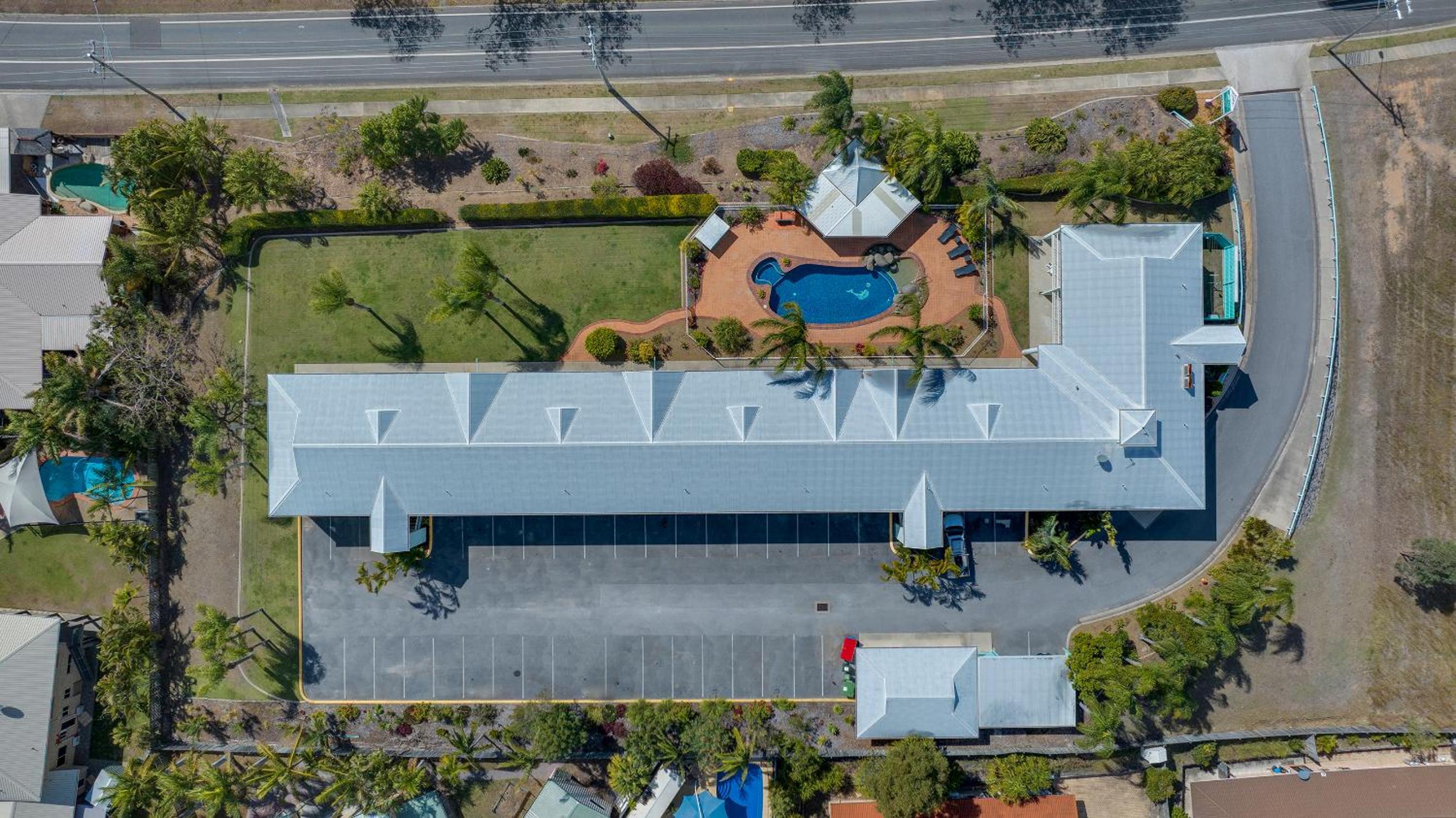 Reef Adventureland Motel