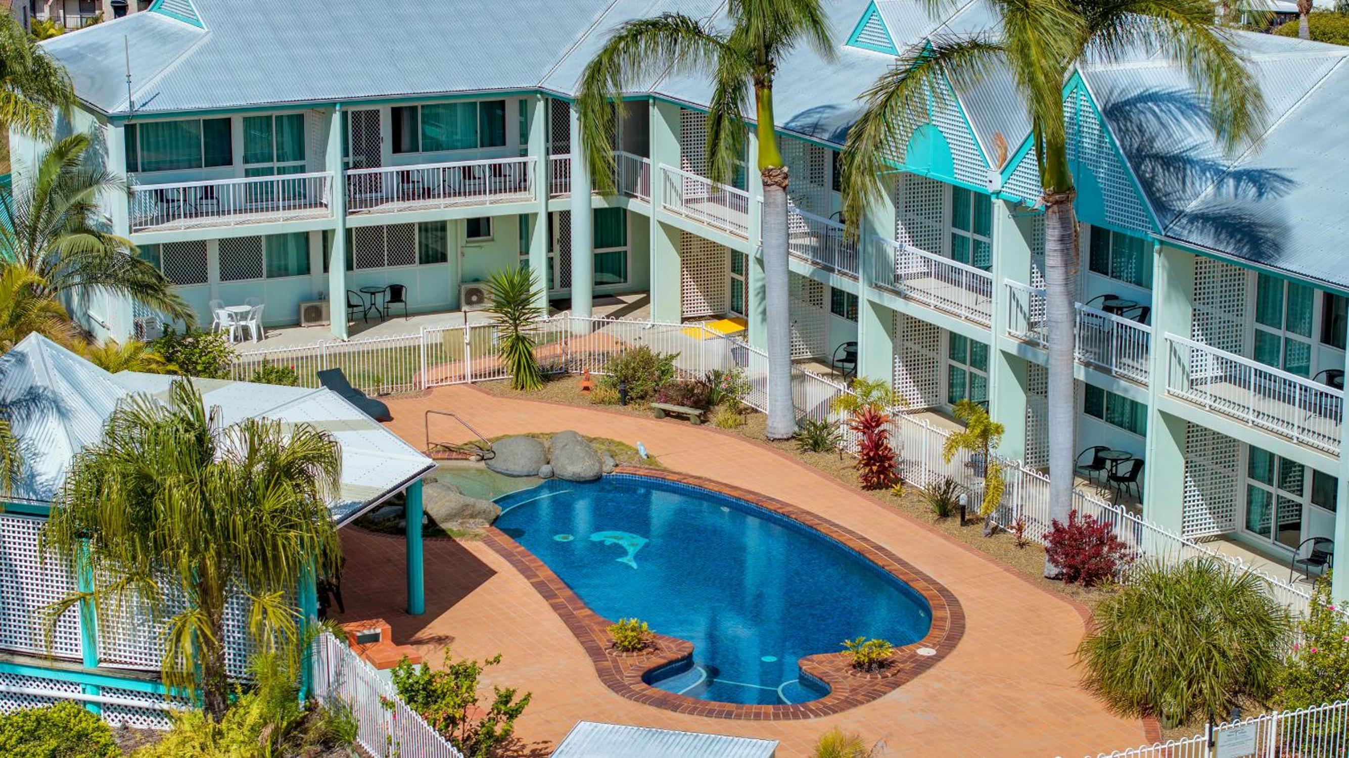 Reef Adventureland Motel