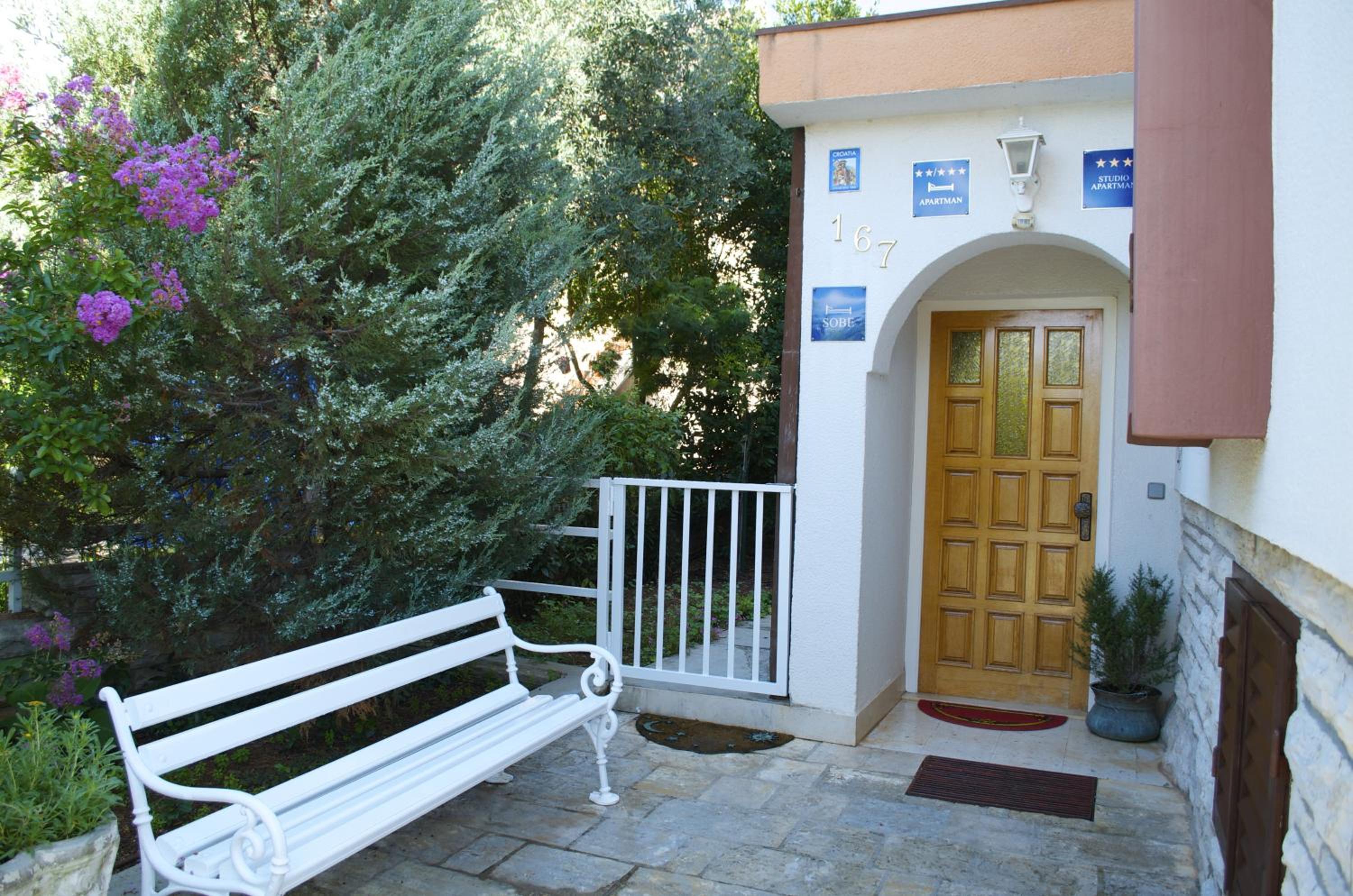 Photo 34