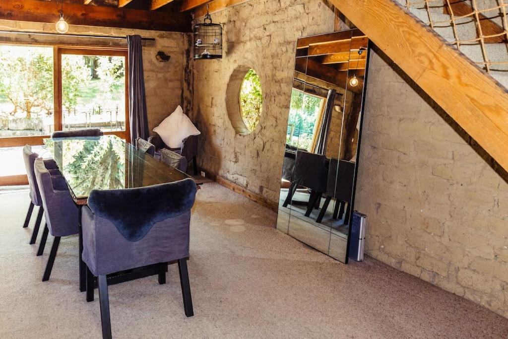 The Maple Lodge - 20 percent off for Black Friday, Nov & Dec dates only