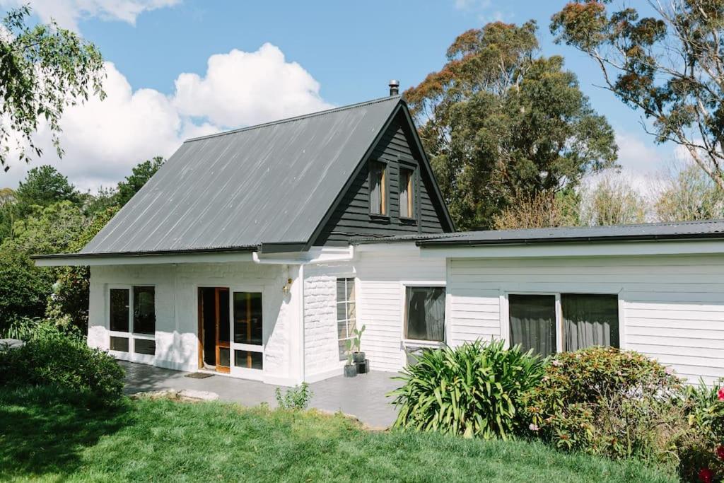 The Maple Lodge - 20 percent off for Black Friday, Nov & Dec dates only