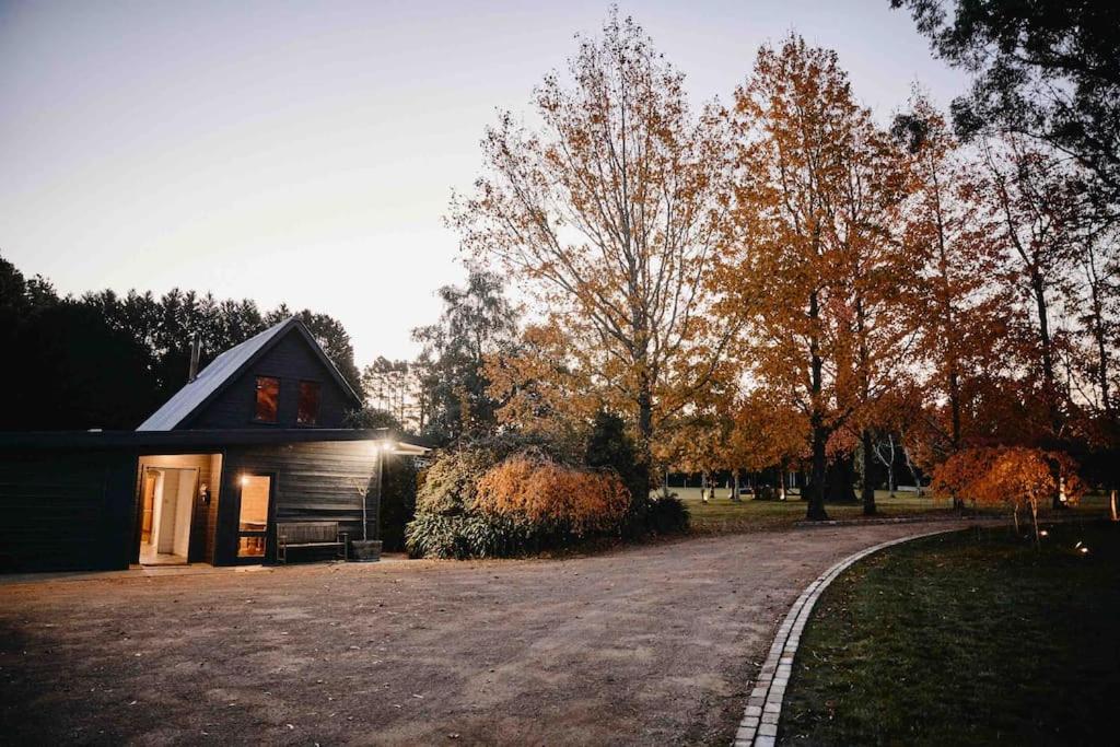 The Maple Lodge - 20 percent off for Black Friday, Nov & Dec dates only