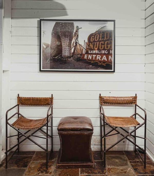 The Maple Lodge - 20 percent off for Black Friday, Nov & Dec dates only