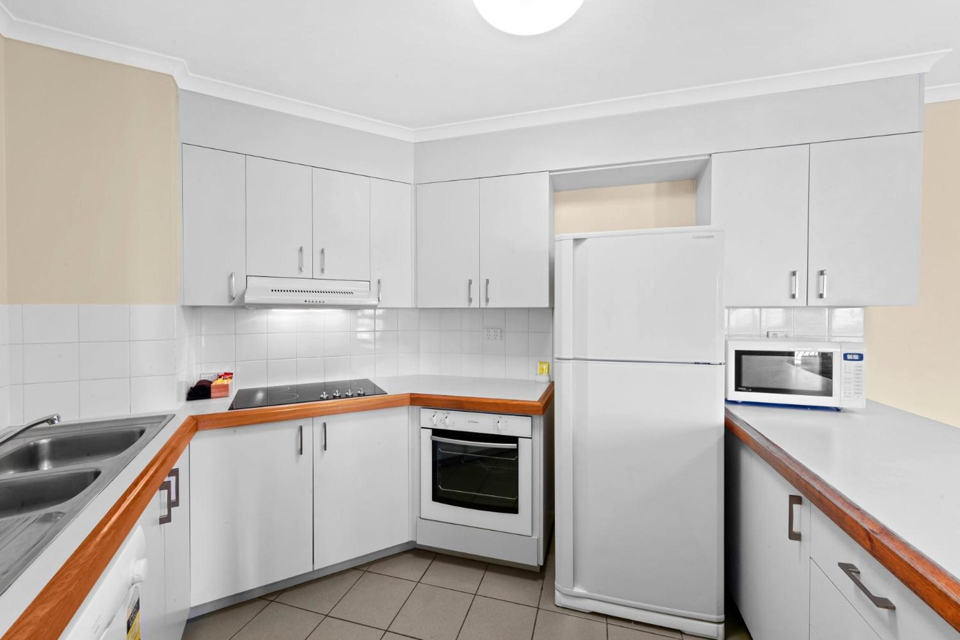 Gena Apartments Unit 12 Kings Beach QLD
