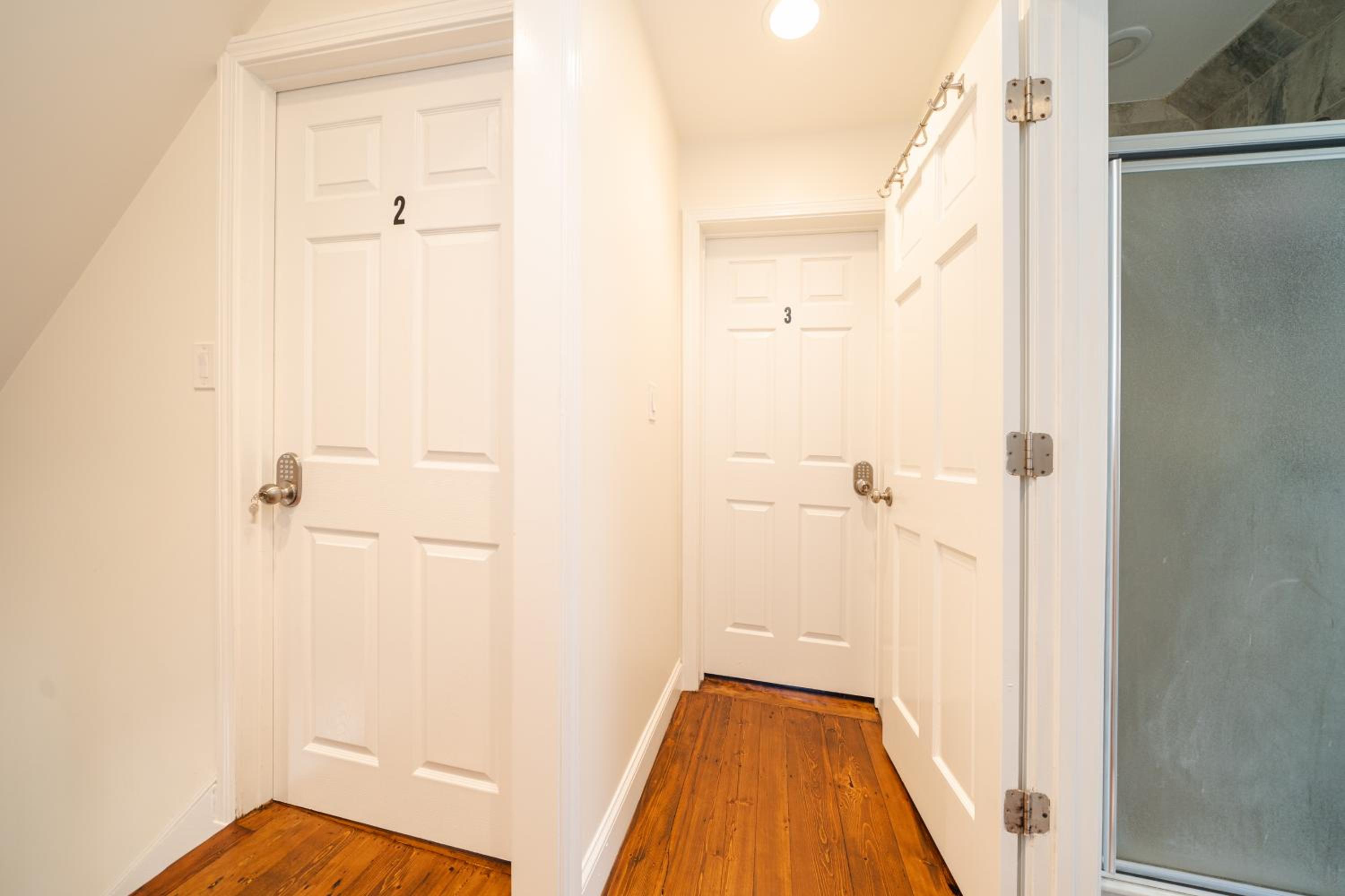 988-Cozy, Lovely and Renovated 4BR-2BA apartment in Boston view 4