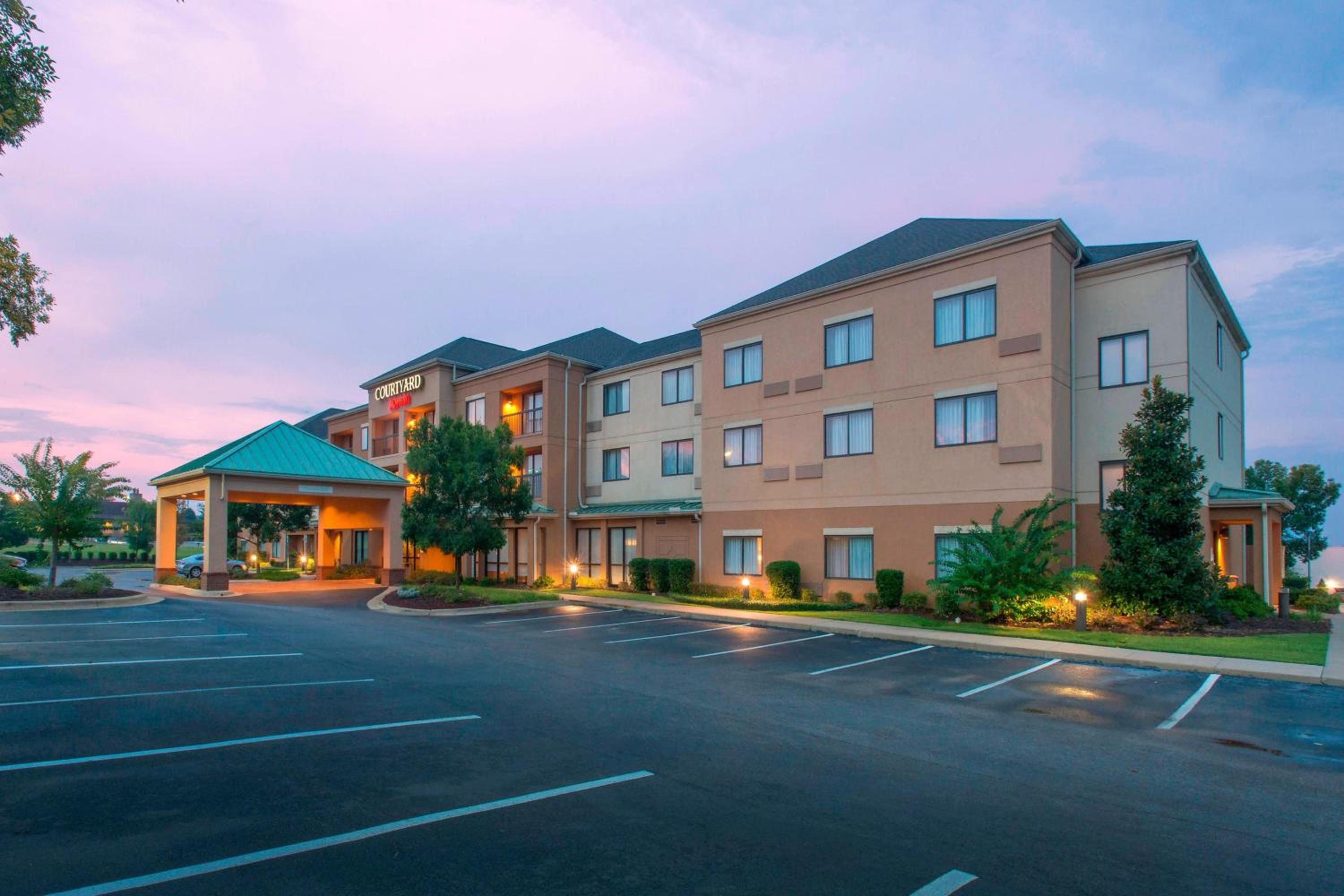 Hotel Courtyard by Marriott Montgomery Prattville - Image 1