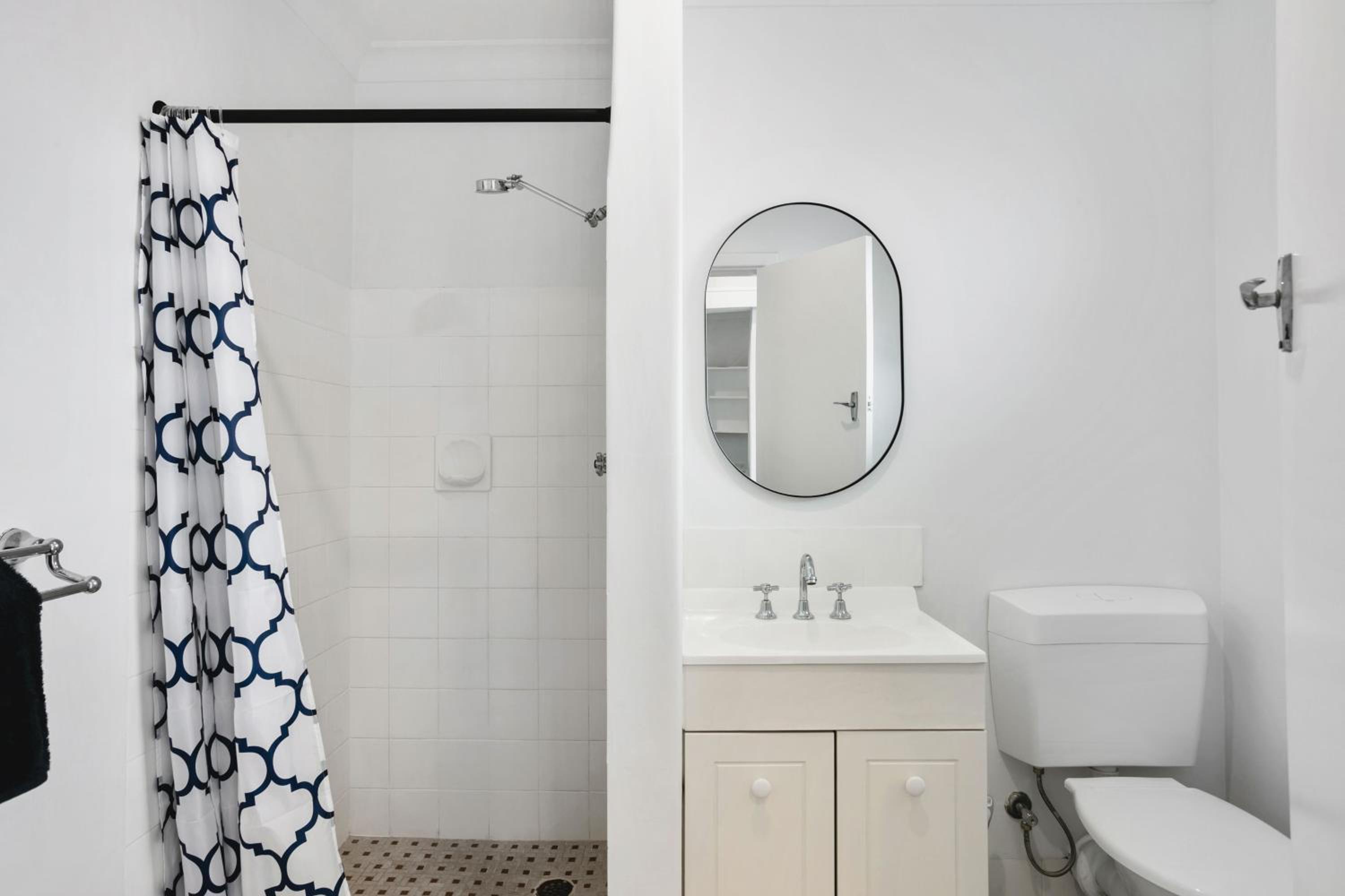 Malibu Apartments - Perth