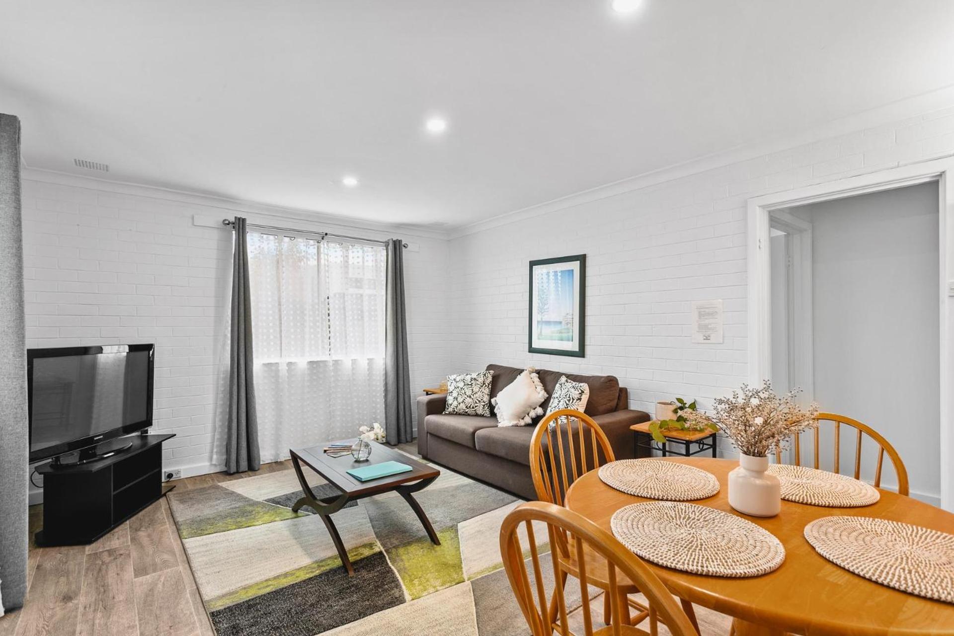 Malibu Apartments - Perth