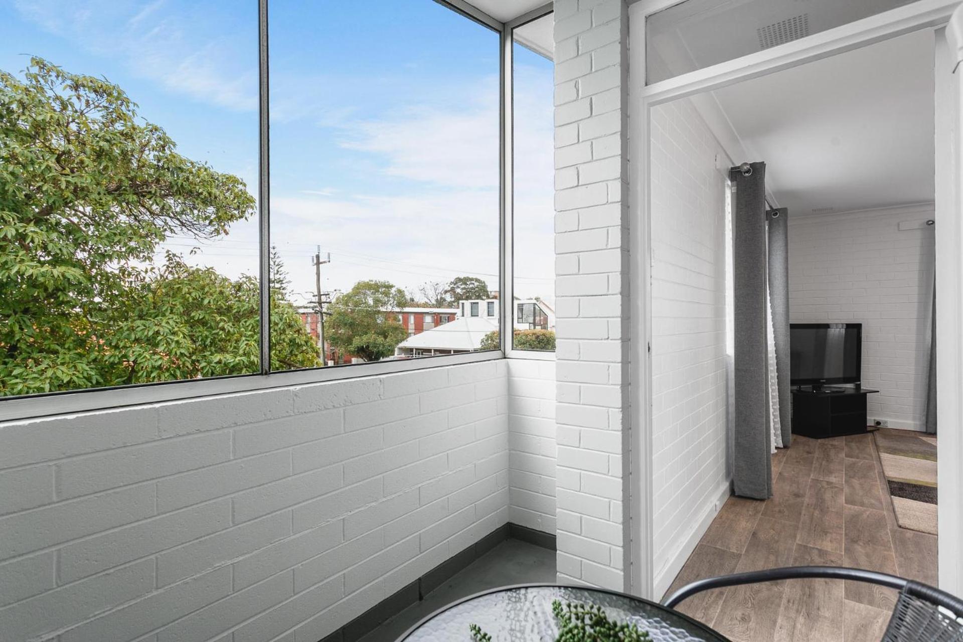 Malibu Apartments - Perth