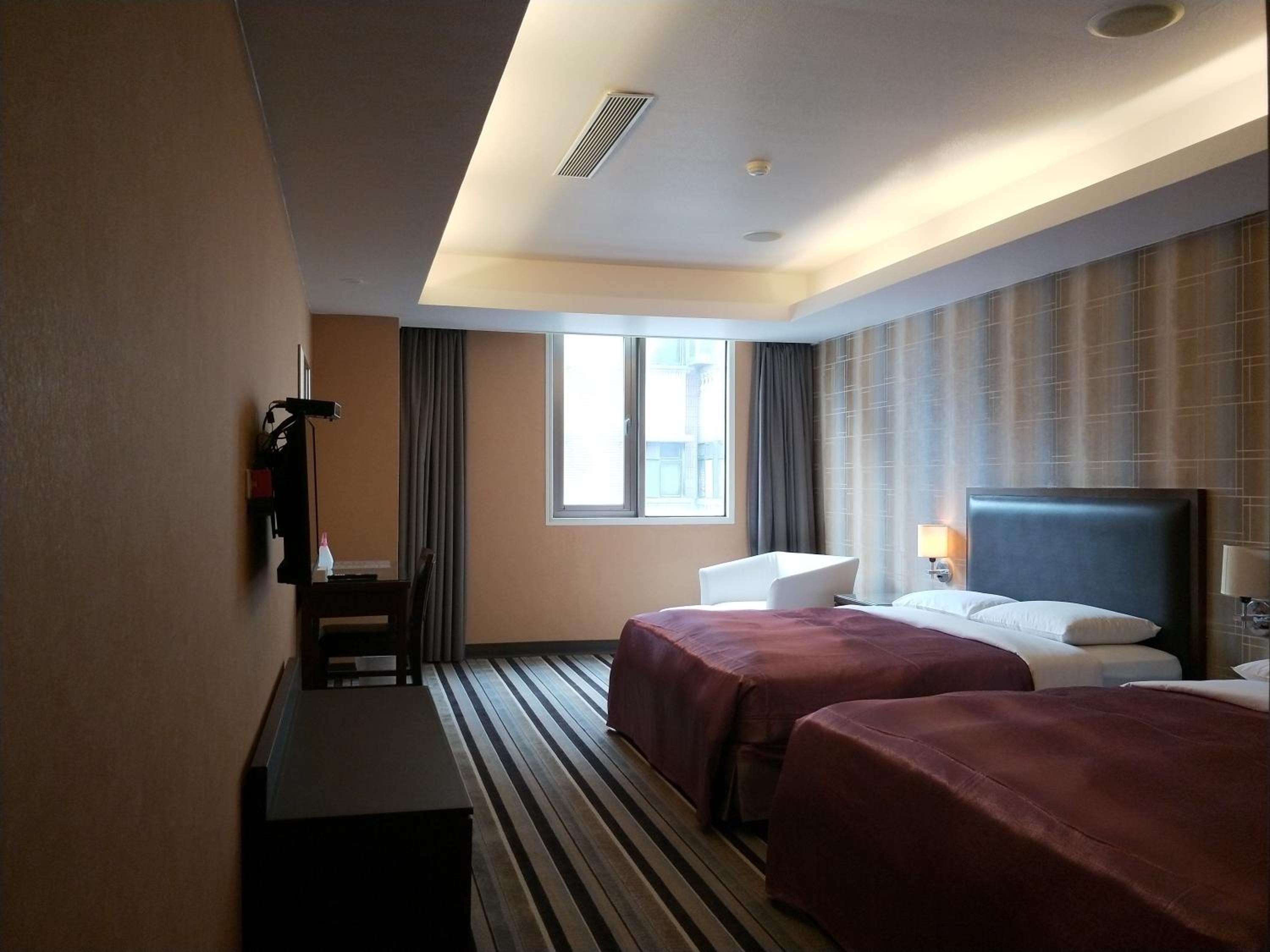 Taoyuan Vacations - Metropolis Hotel - Property Image 4