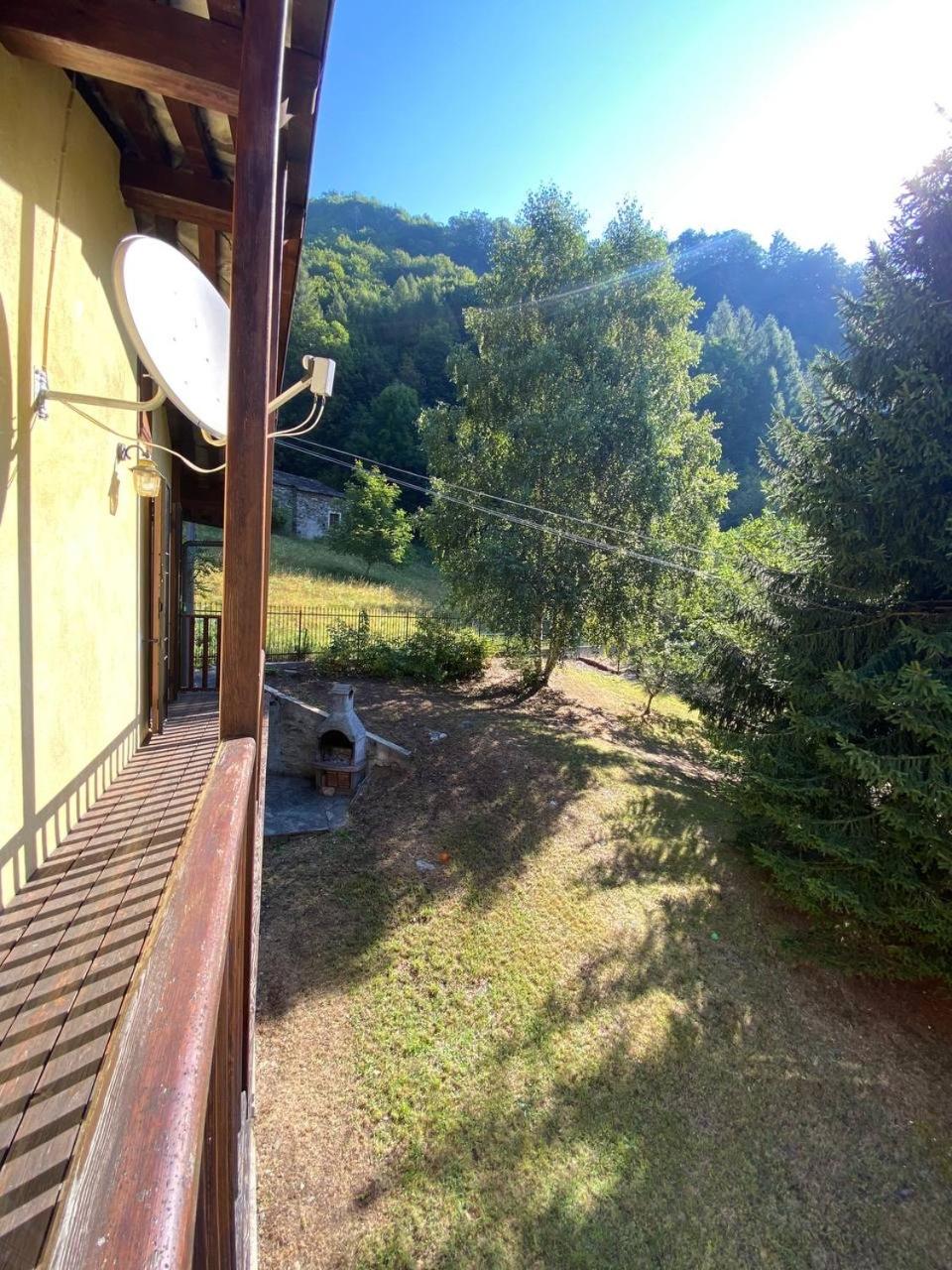 Baita pressi Gran Paradiso view 2