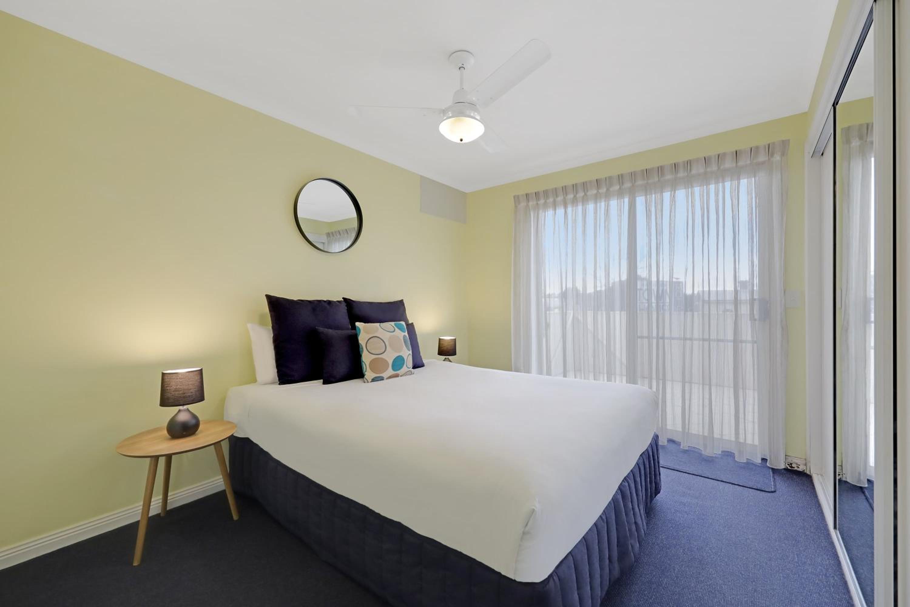 Hamilton Vacations - Hamilton Townhouse Motel - Property Image 9