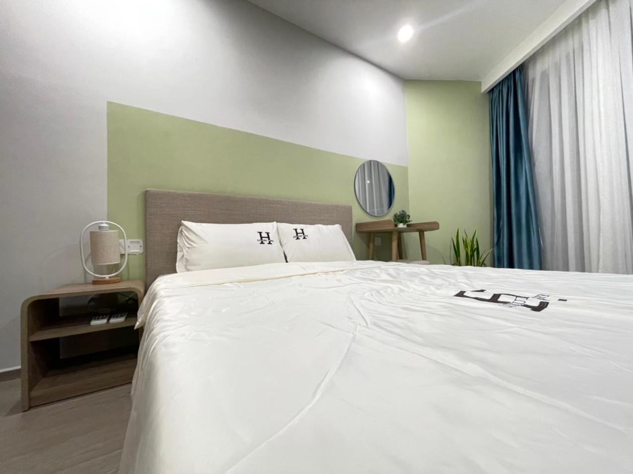Photo 245