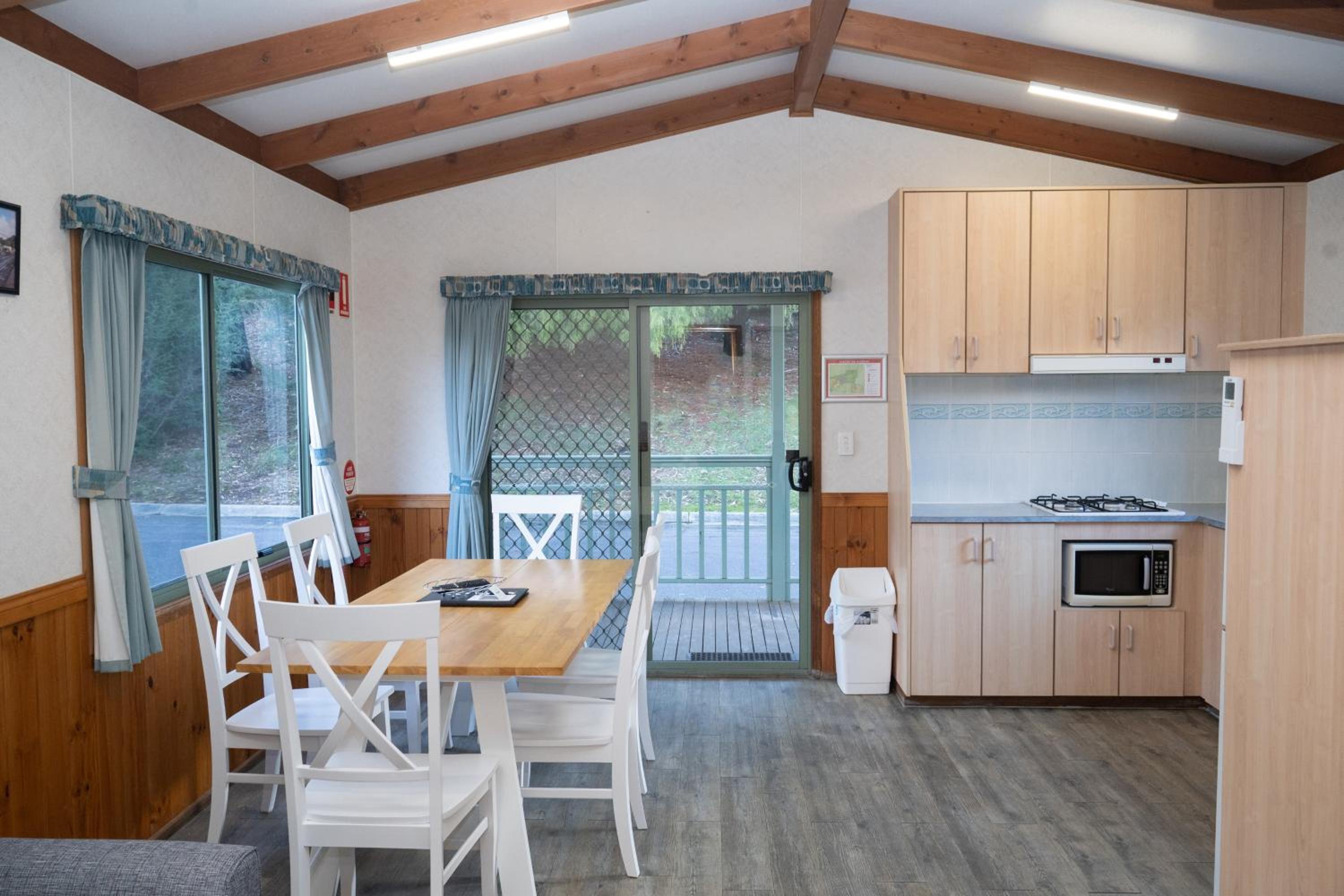 Breeze Holiday Parks - Halls Gap