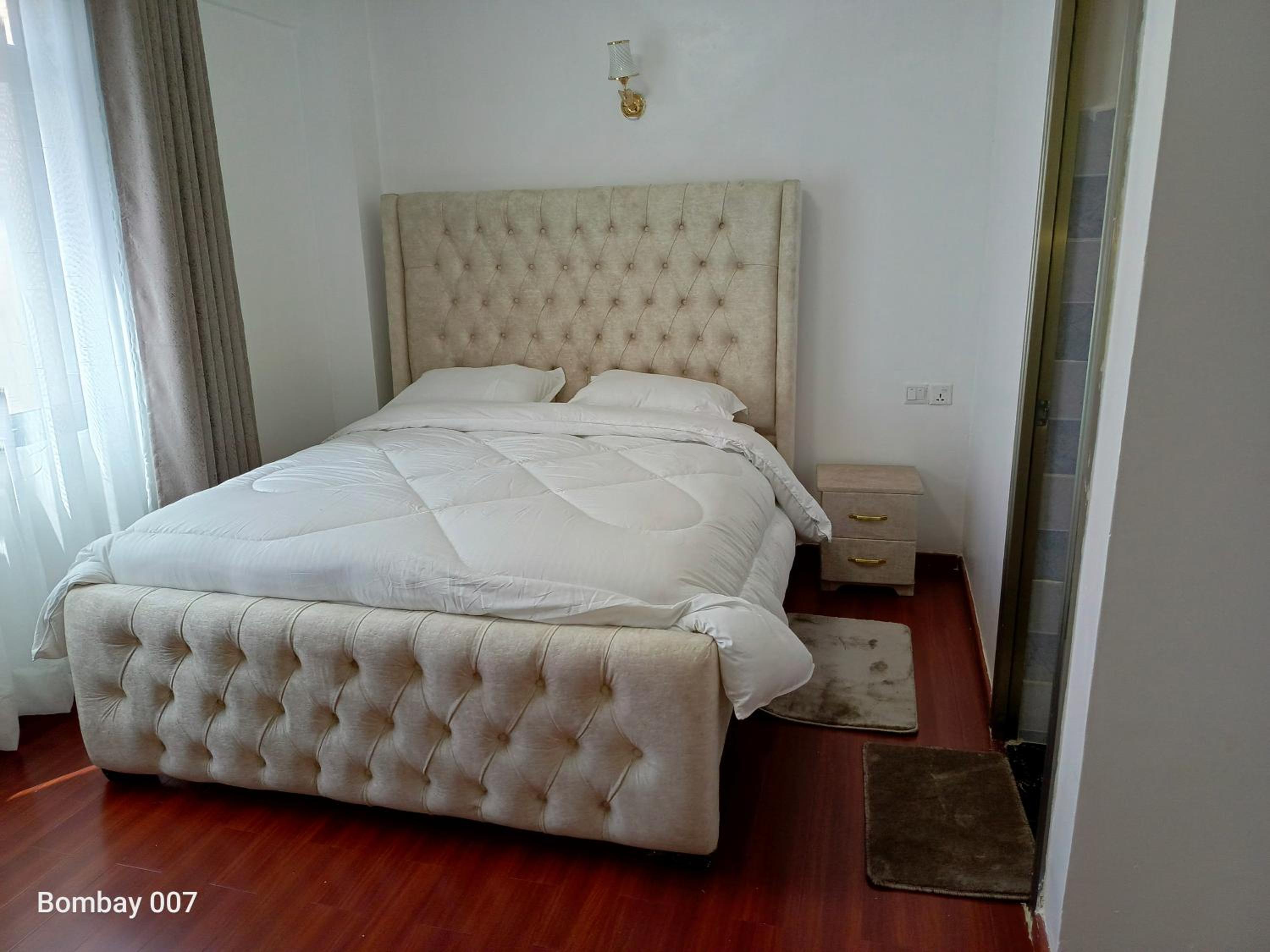 Mango Court Home photo 5