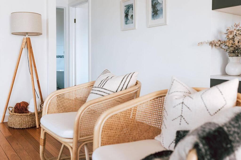 Omaru Beach House