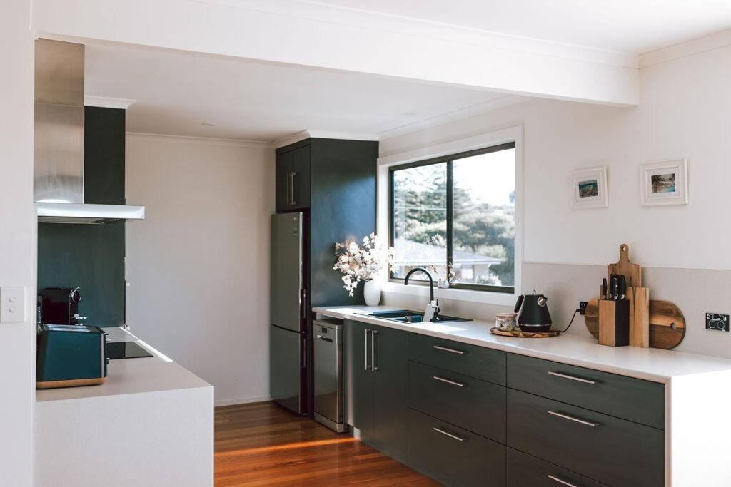 Omaru Beach House
