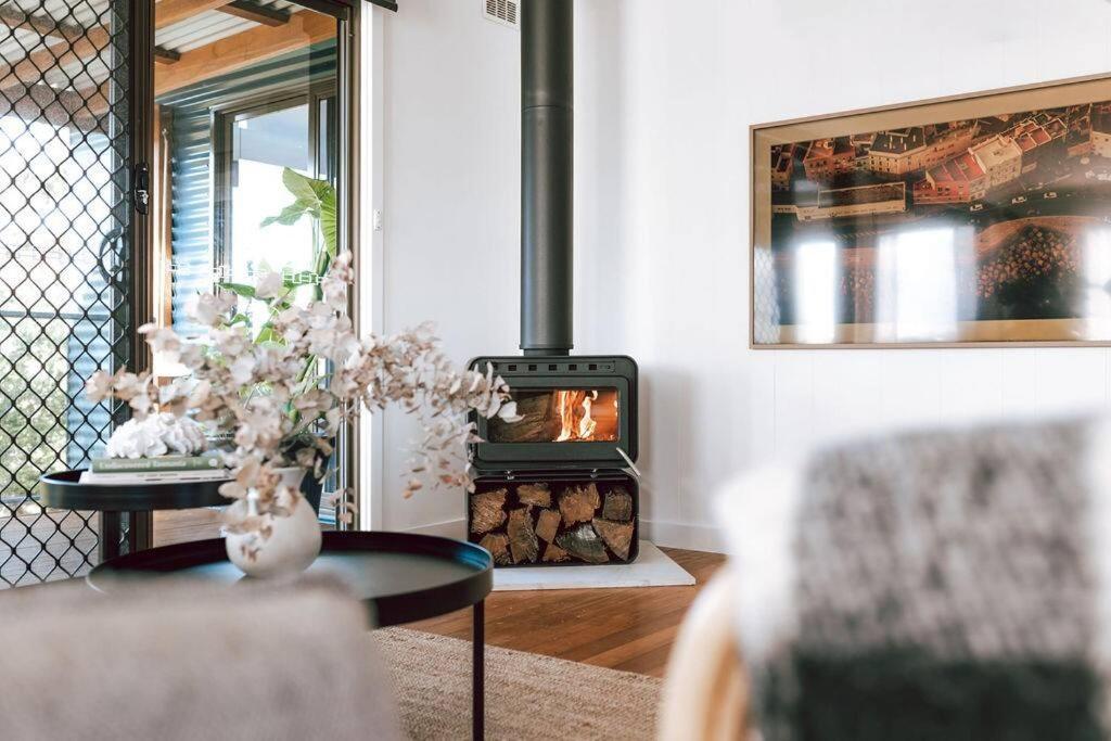 Omaru Beach House