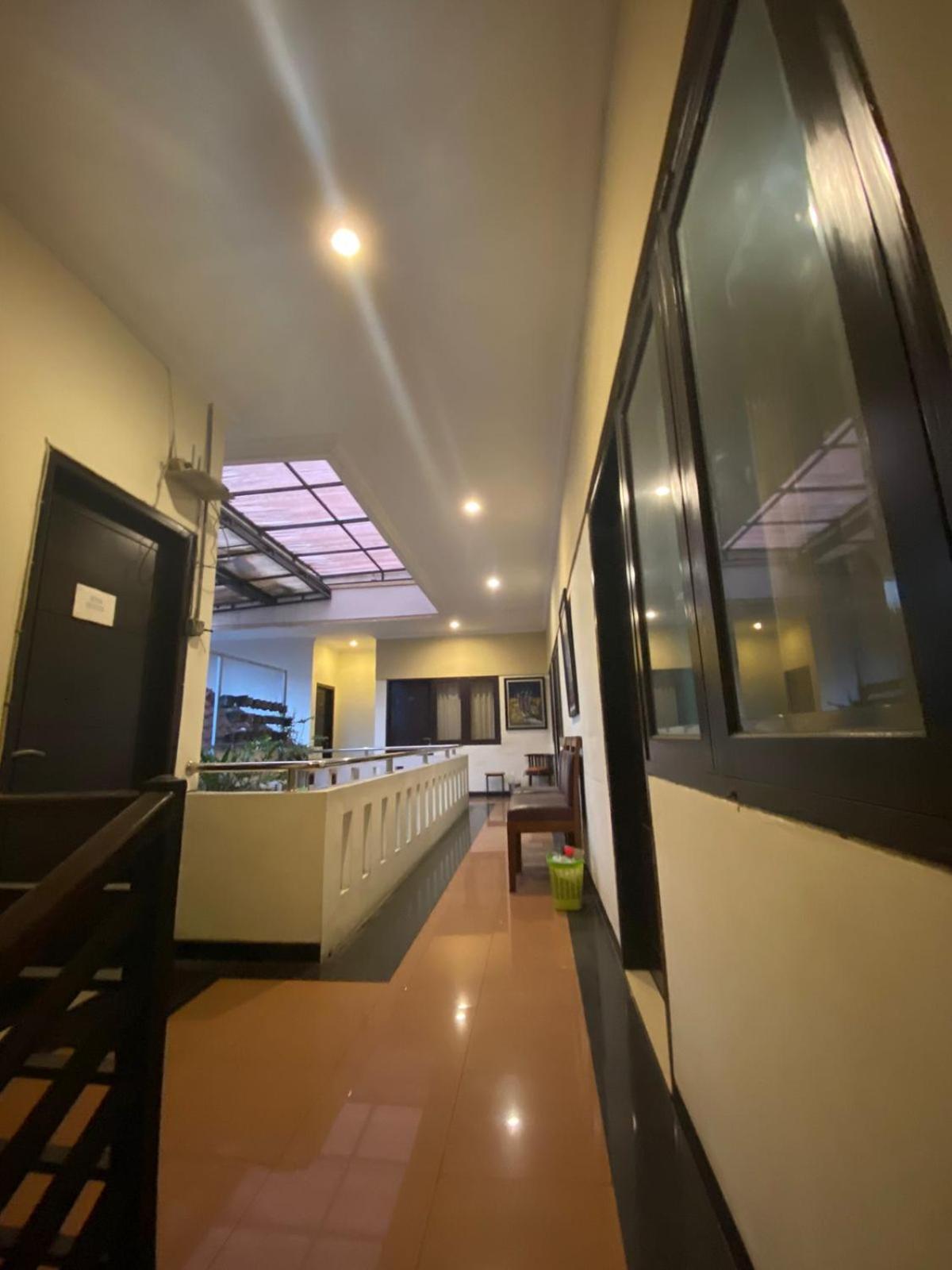 Bandoeng Guest House by Pesen Kamar view 2