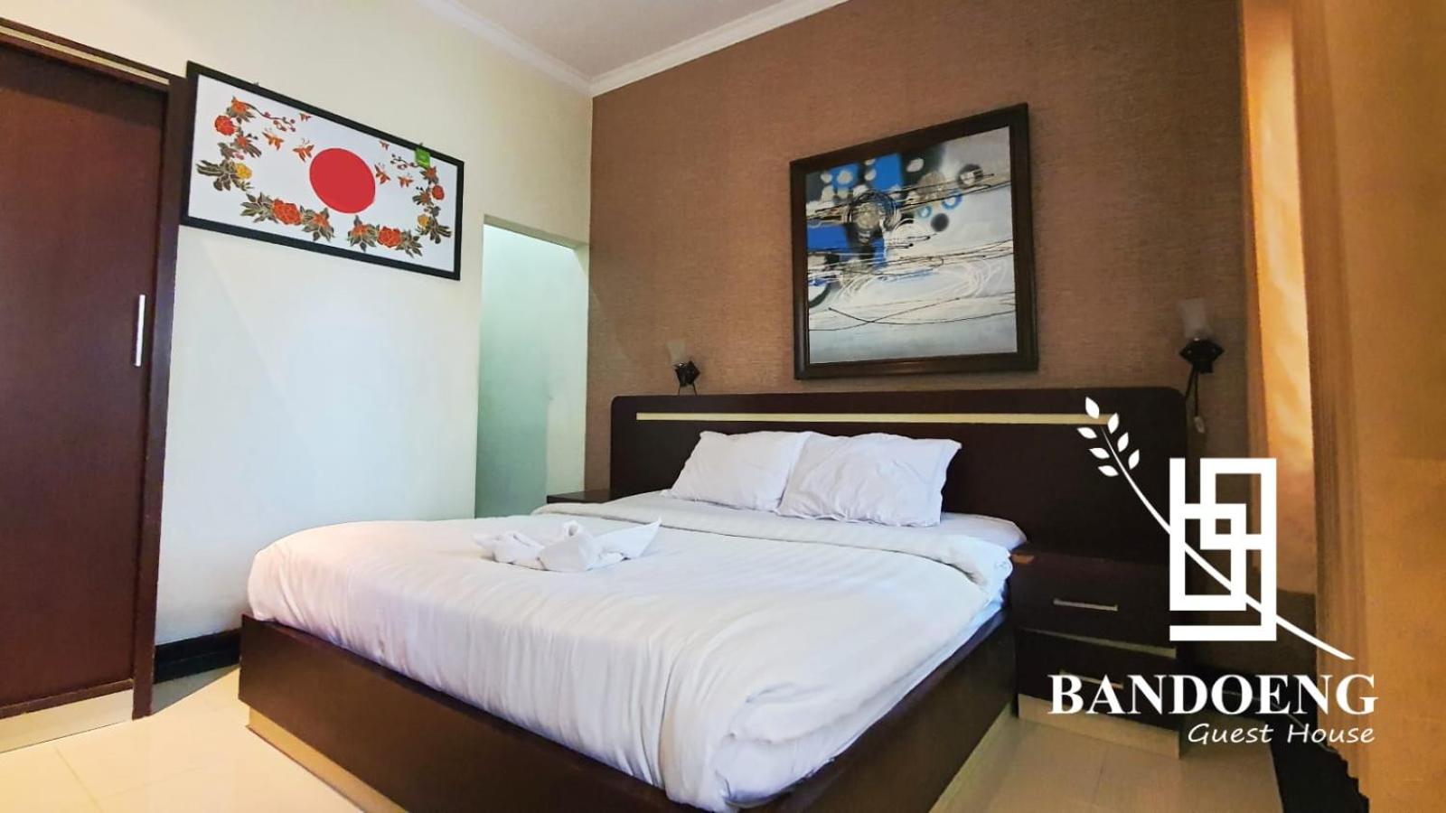 Bandoeng Guest House by Pesen Kamar view 3