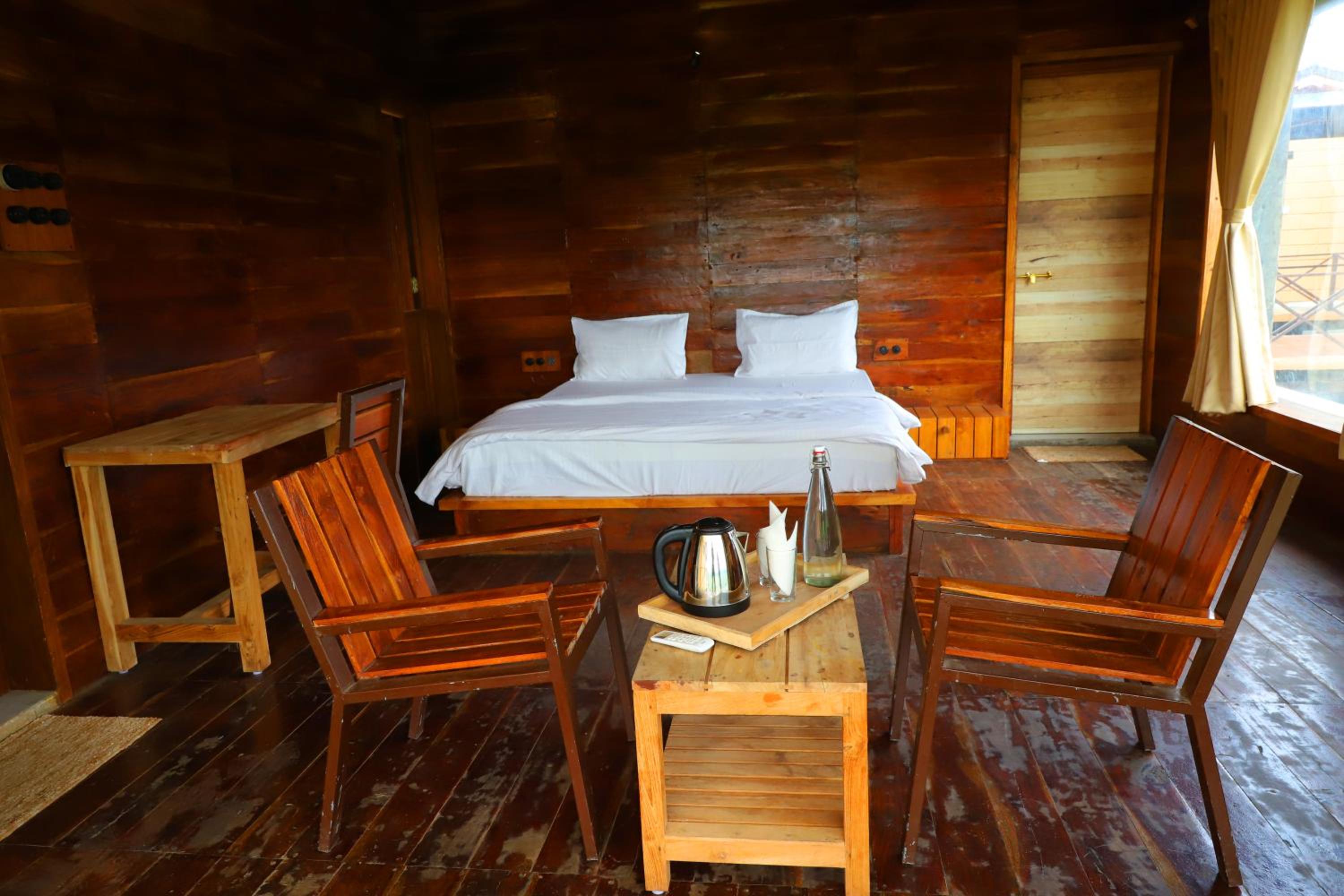 Whispering Woods Chalet view 4