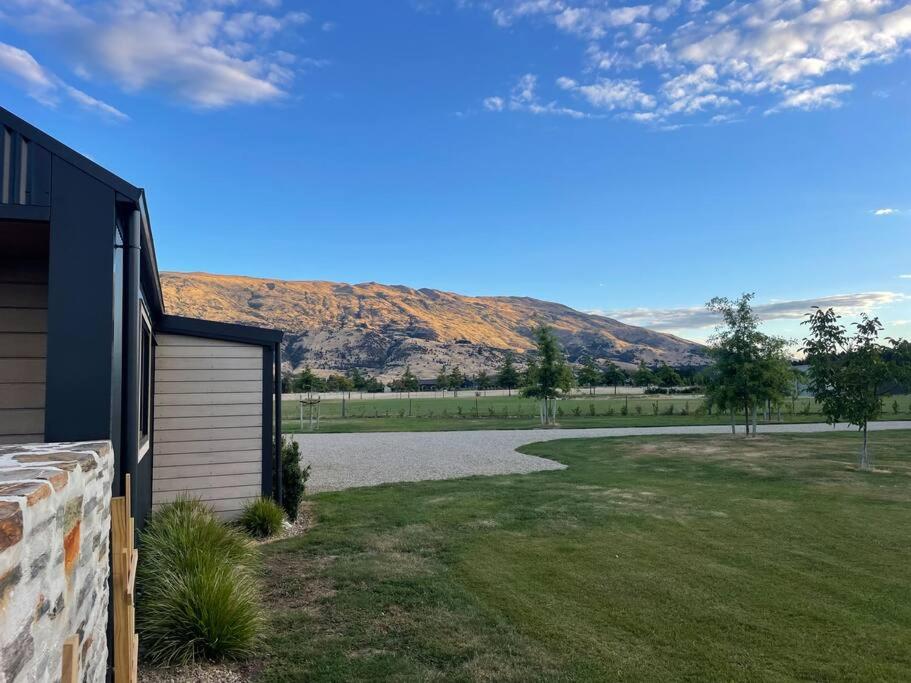 Wanaka Mountain View