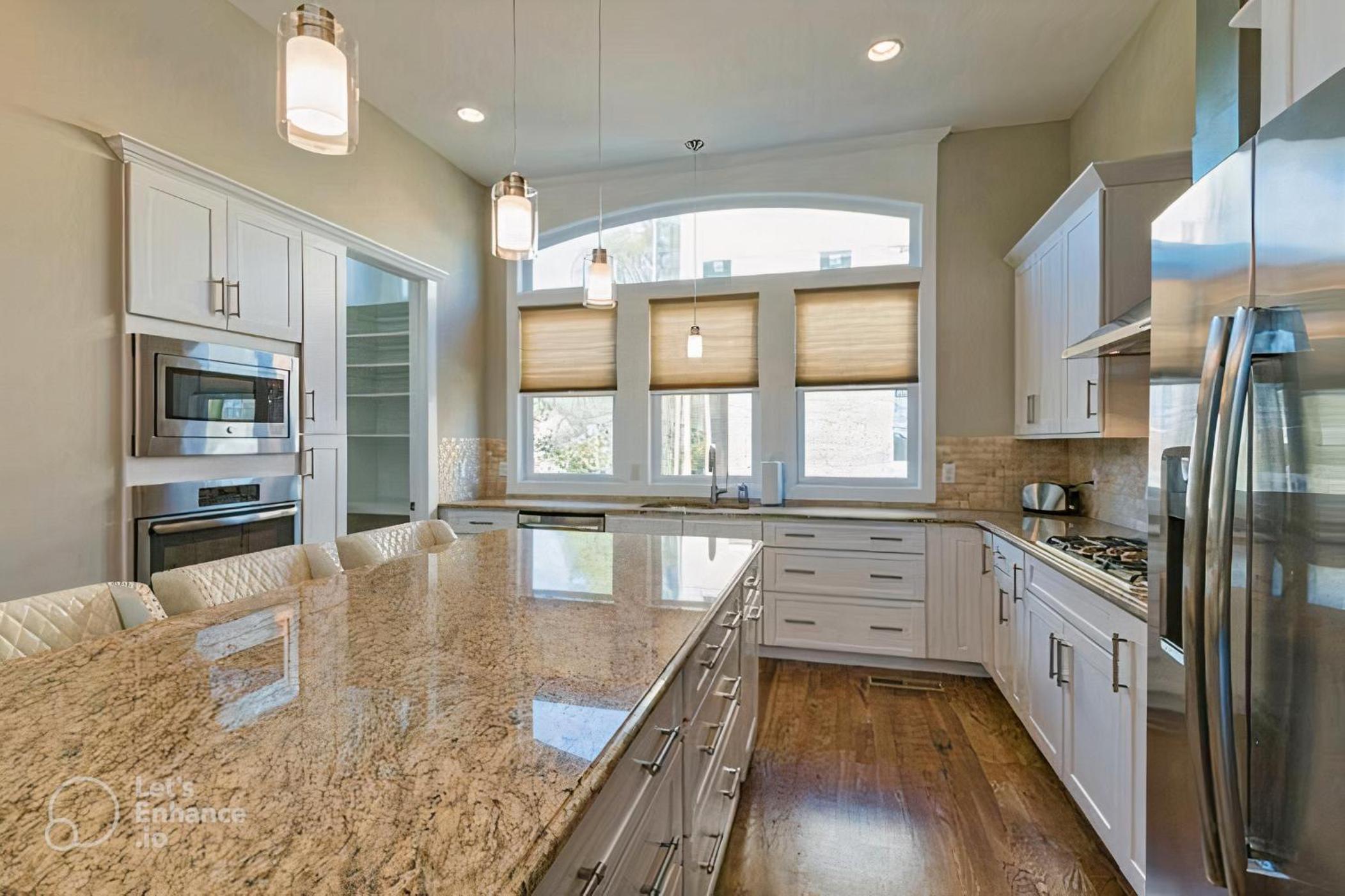 THE PAINTED MUSE I Stylish 3BR with Rooftop Hot Tub in East Nashville view 4