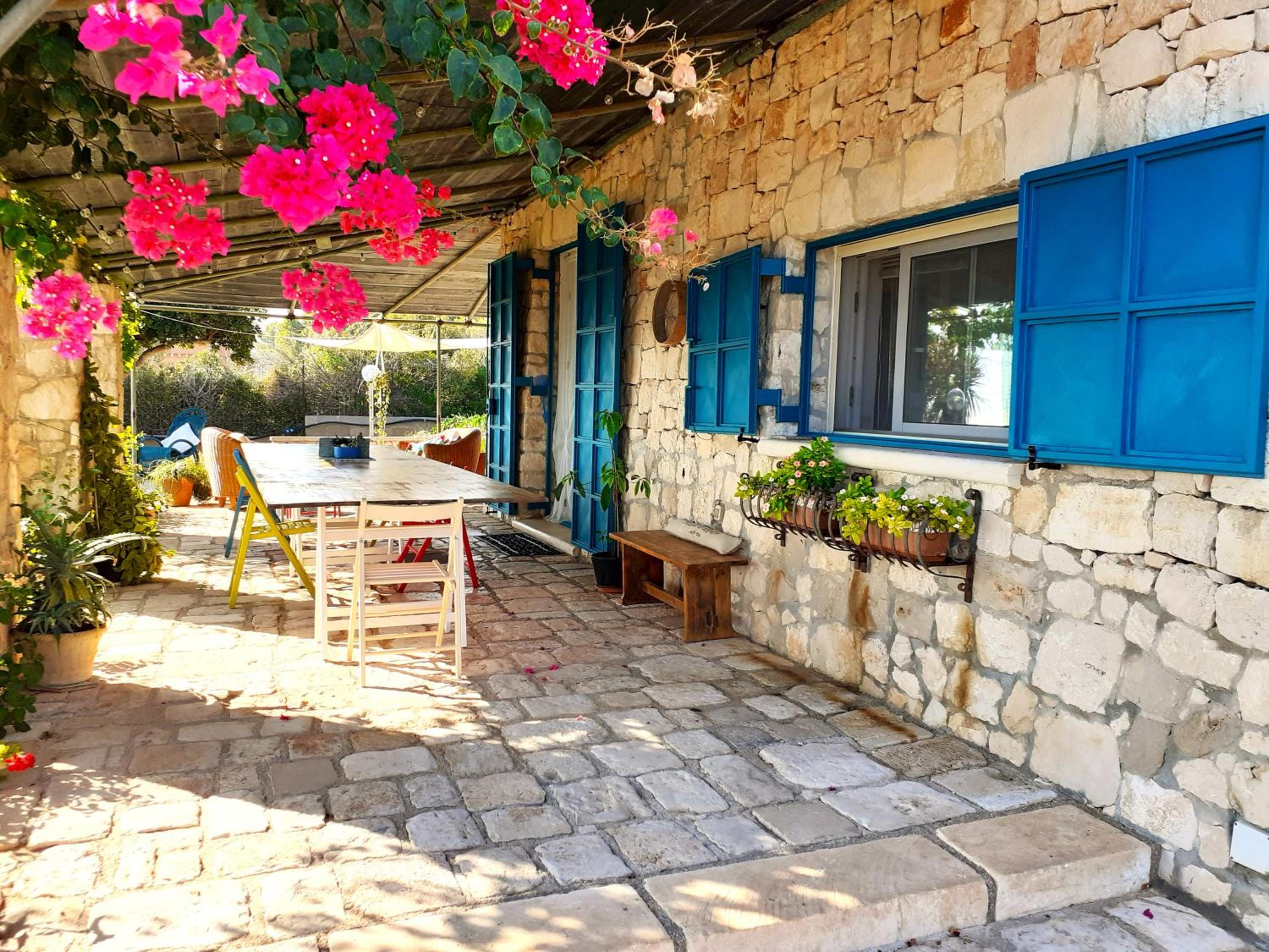 Korés House view 3