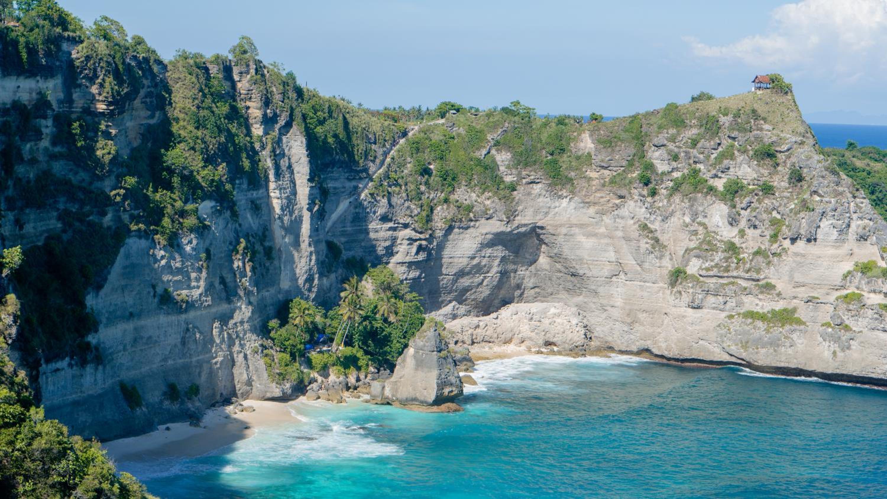 Lembongan Beach Club & Resort