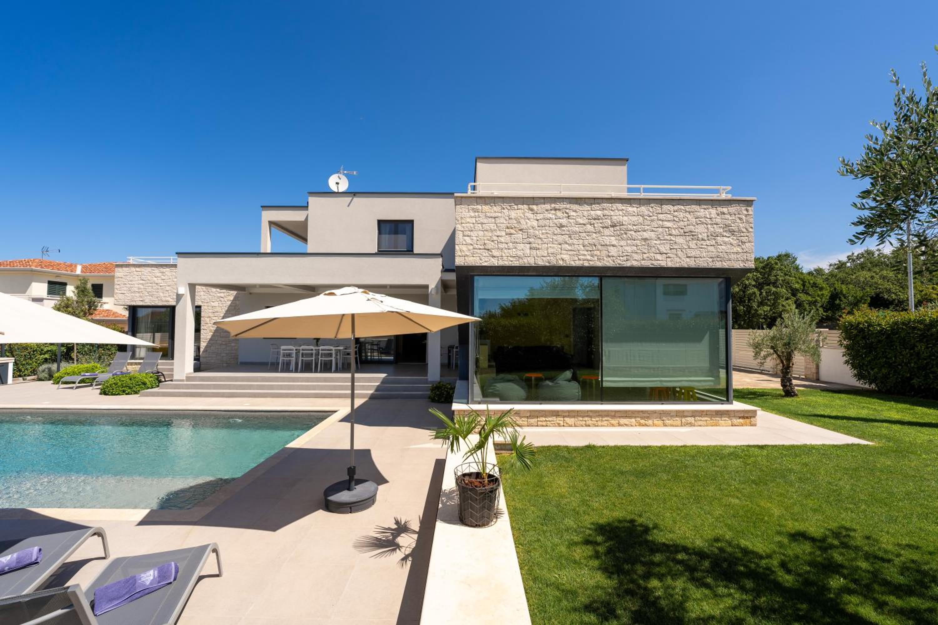 Villa Anni - Property Image 40