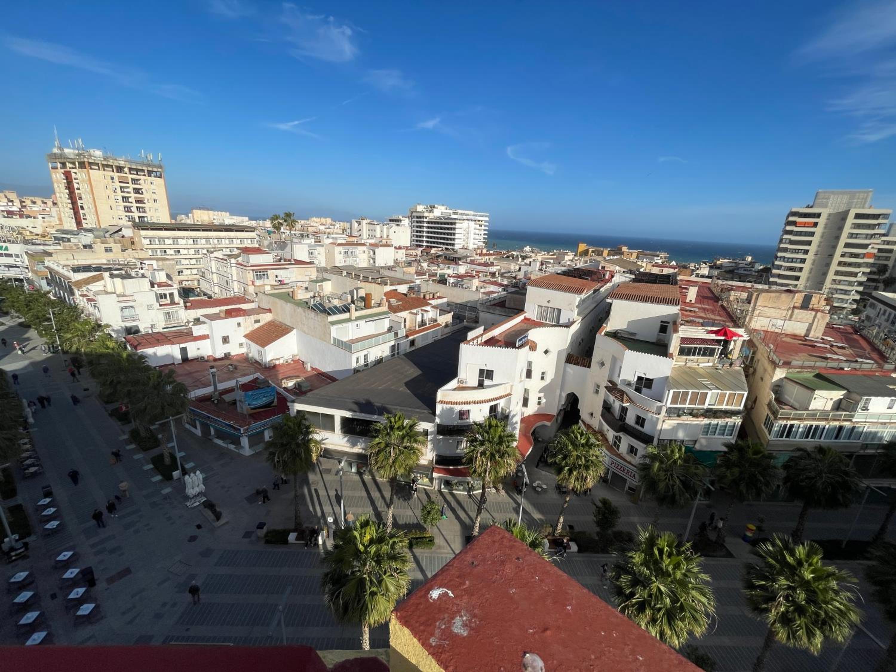 ZELUN Suite Torremolinos Center