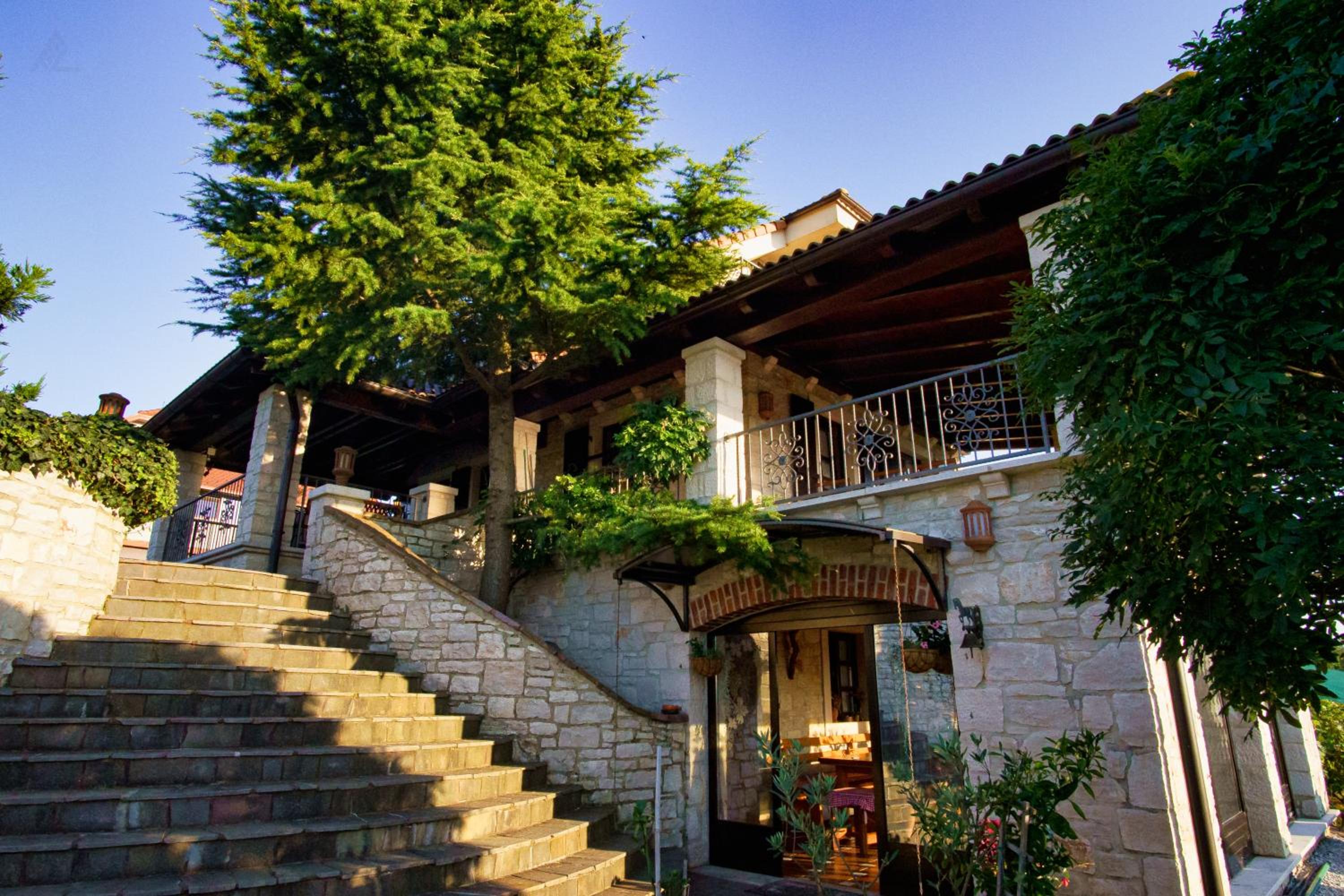 Villa Toscana with jacuzzy view 5