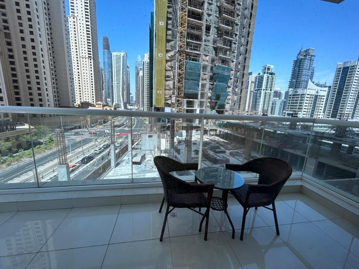 Golden Stay Vacation Homes continental tower marina