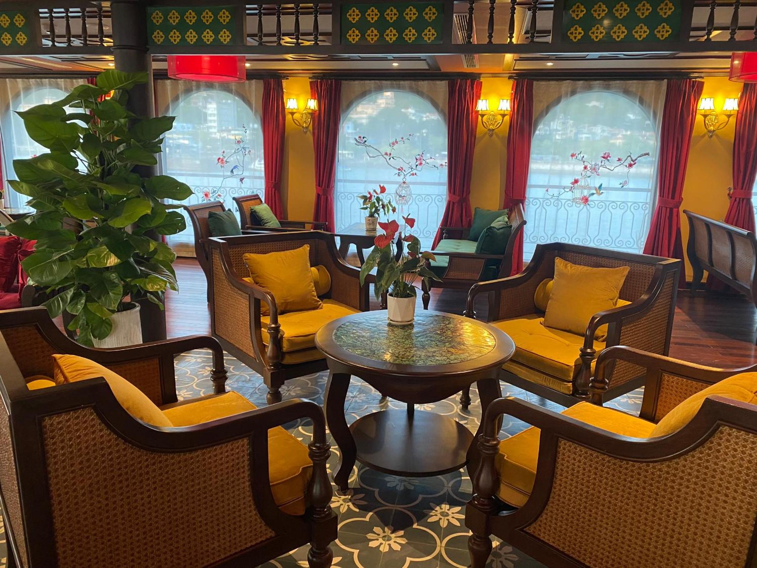 lounge