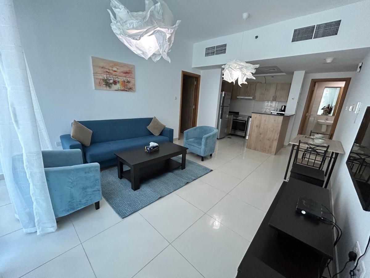 Golden Stay Vacation Homes continental tower marina
