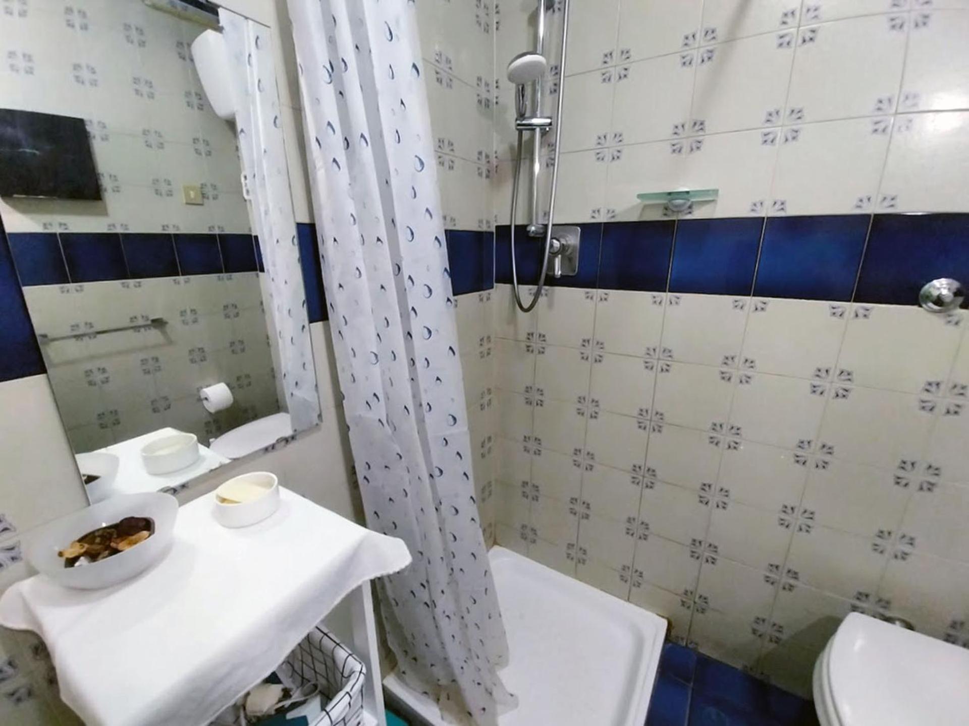 L'Atelier Vedi Napoli ai tuoi piedi